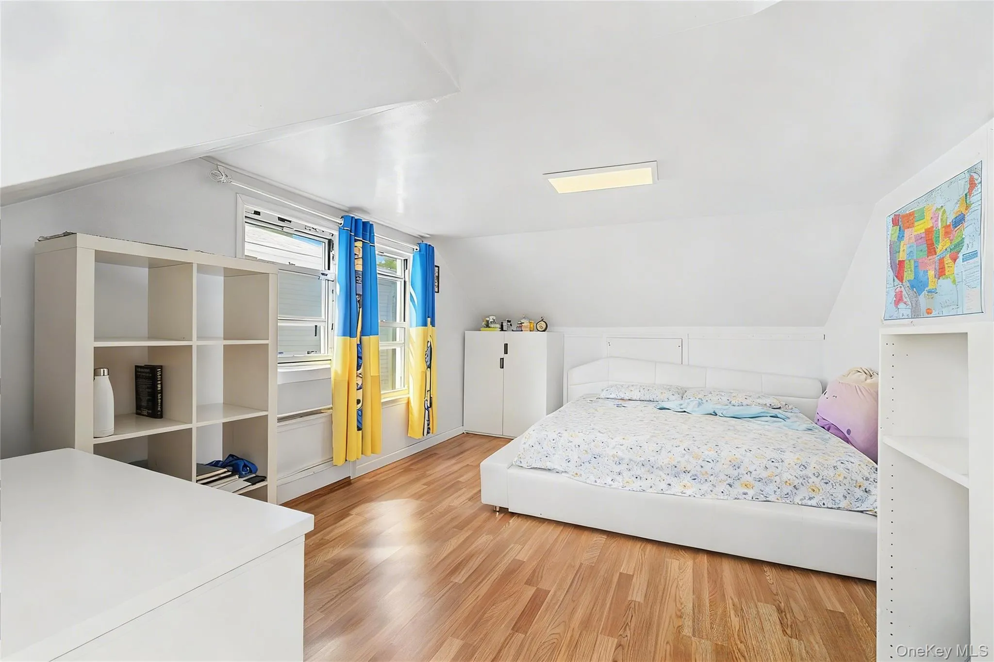 5816 198th Street, New York, NY, 4 Bedrooms Bedrooms, 6 Rooms Rooms,2 BathroomsBathrooms,Residential,For Rent,198th,0,1002770 5816 198th Street, New York, NY, 4 Bedrooms Bedrooms, 6 Rooms Rooms,2 BathroomsBathrooms,Residential,For Rent,198th,0,1002770