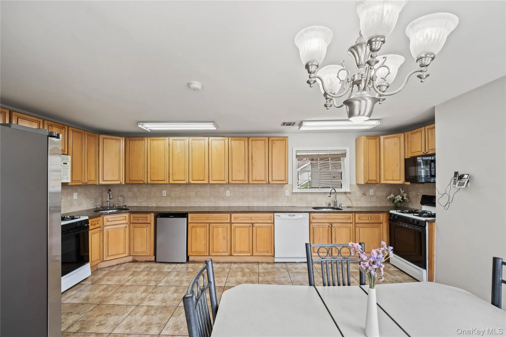 12 Horizon Court, Ramapo, NY, 3 Bedrooms Bedrooms, 6 Rooms Rooms,2 BathroomsBathrooms,Residential,For Rent,Horizon,0,1002786 12 Horizon Court, Ramapo, NY, 3 Bedrooms Bedrooms, 6 Rooms Rooms,2 BathroomsBathrooms,Residential,For Rent,Horizon,0,1002786