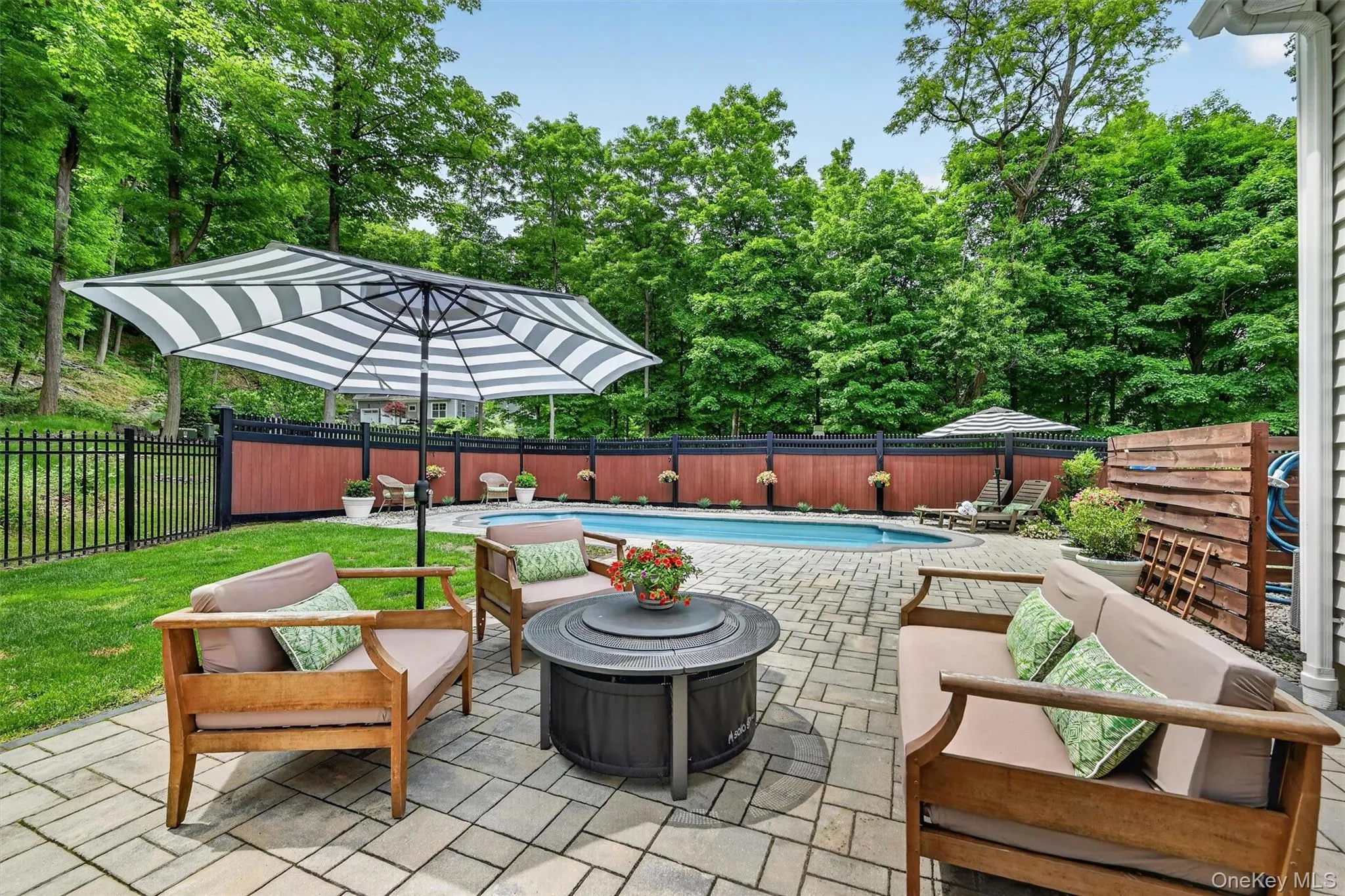 220 Bay View Avenue, Cornwall, NY, 4 Bedrooms Bedrooms, 9 Rooms Rooms,3 BathroomsBathrooms,Residential Sale,For Rent,Bay View,0,1002788 220 Bay View Avenue, Cornwall, NY, 4 Bedrooms Bedrooms, 9 Rooms Rooms,3 BathroomsBathrooms,Residential Sale,For Rent,Bay View,0,1002788