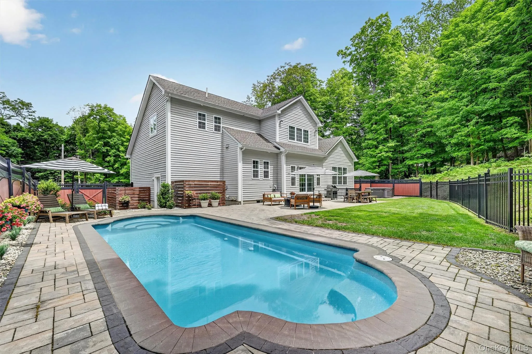220 Bay View Avenue, Cornwall, NY, 4 Bedrooms Bedrooms, 9 Rooms Rooms,3 BathroomsBathrooms,Residential Sale,For Rent,Bay View,0,1002788 220 Bay View Avenue, Cornwall, NY, 4 Bedrooms Bedrooms, 9 Rooms Rooms,3 BathroomsBathrooms,Residential Sale,For Rent,Bay View,0,1002788