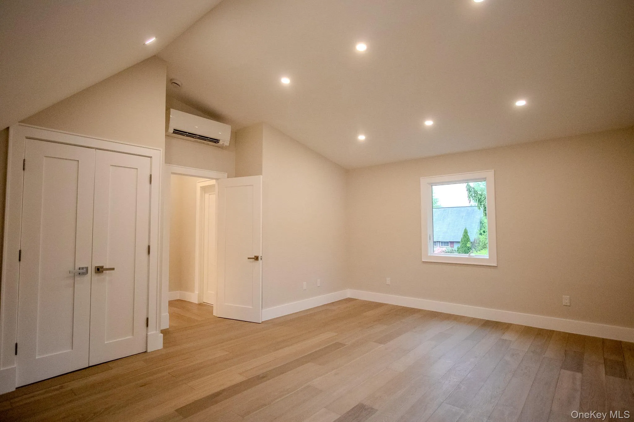 48 Ripple Lane, Hempstead, NY, 5 Bedrooms Bedrooms, 9 Rooms Rooms,3 BathroomsBathrooms,Residential,For Rent,Ripple,0,KEY1002792 48 Ripple Lane, Hempstead, NY, 5 Bedrooms Bedrooms, 9 Rooms Rooms,3 BathroomsBathrooms,Residential,For Rent,Ripple,0,KEY1002792