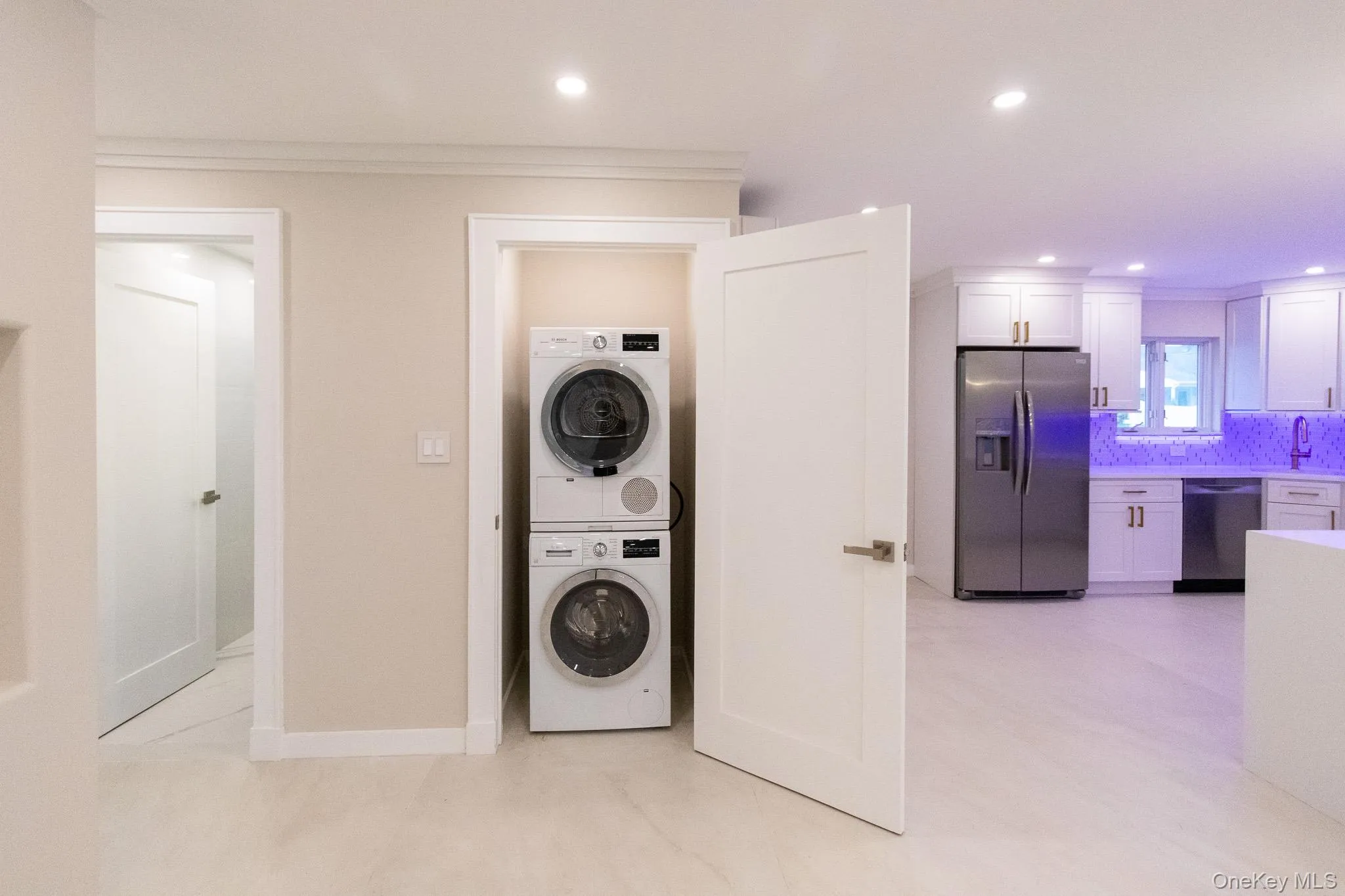 48 Ripple Lane, Hempstead, NY, 5 Bedrooms Bedrooms, 9 Rooms Rooms,3 BathroomsBathrooms,Residential,For Rent,Ripple,0,KEY1002792 48 Ripple Lane, Hempstead, NY, 5 Bedrooms Bedrooms, 9 Rooms Rooms,3 BathroomsBathrooms,Residential,For Rent,Ripple,0,KEY1002792