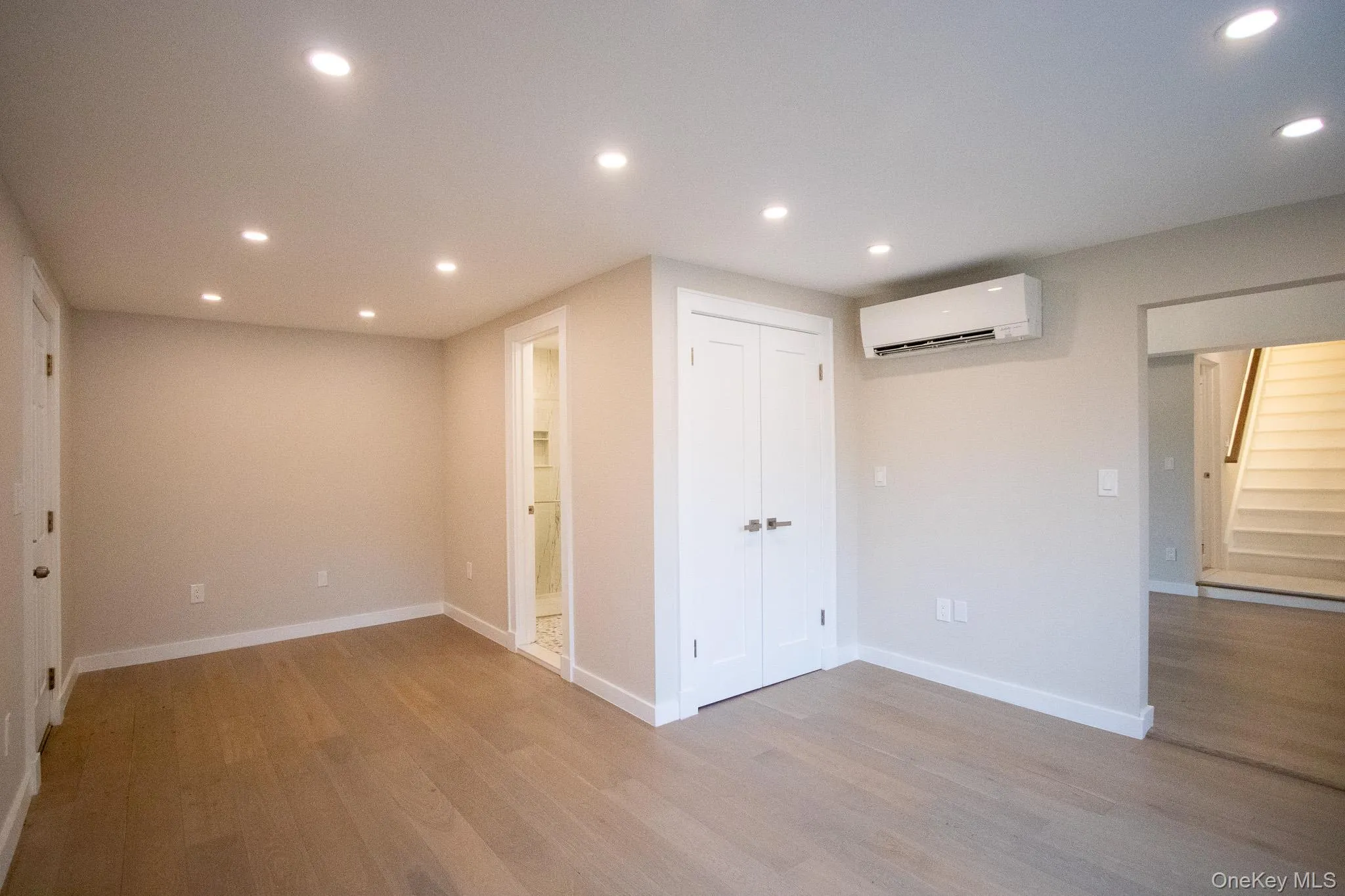 48 Ripple Lane, Hempstead, NY, 5 Bedrooms Bedrooms, 9 Rooms Rooms,3 BathroomsBathrooms,Residential,For Rent,Ripple,0,KEY1002792 48 Ripple Lane, Hempstead, NY, 5 Bedrooms Bedrooms, 9 Rooms Rooms,3 BathroomsBathrooms,Residential,For Rent,Ripple,0,KEY1002792