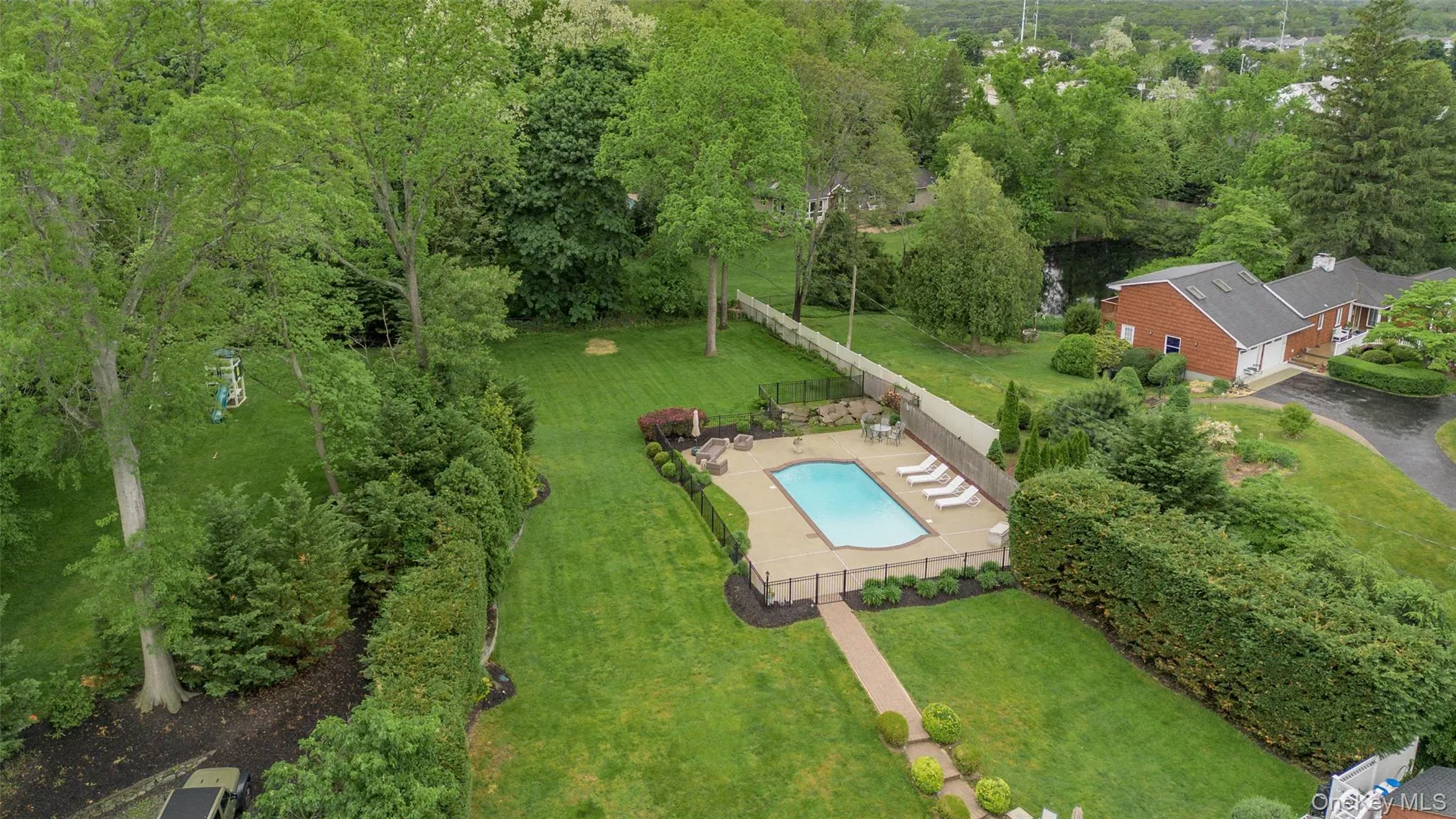 7 Longacre Drive, Huntington, NY, 3 Bedrooms Bedrooms, 8 Rooms Rooms,2 BathroomsBathrooms,Residential Sale,For Rent,Longacre,0,1002793 7 Longacre Drive, Huntington, NY, 3 Bedrooms Bedrooms, 8 Rooms Rooms,2 BathroomsBathrooms,Residential Sale,For Rent,Longacre,0,1002793