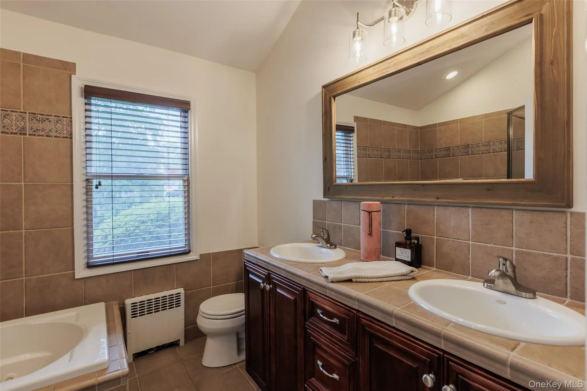 7 Longacre Drive, Huntington, NY, 3 Bedrooms Bedrooms, 8 Rooms Rooms,2 BathroomsBathrooms,Residential Sale,For Rent,Longacre,0,1002793 7 Longacre Drive, Huntington, NY, 3 Bedrooms Bedrooms, 8 Rooms Rooms,2 BathroomsBathrooms,Residential Sale,For Rent,Longacre,0,1002793