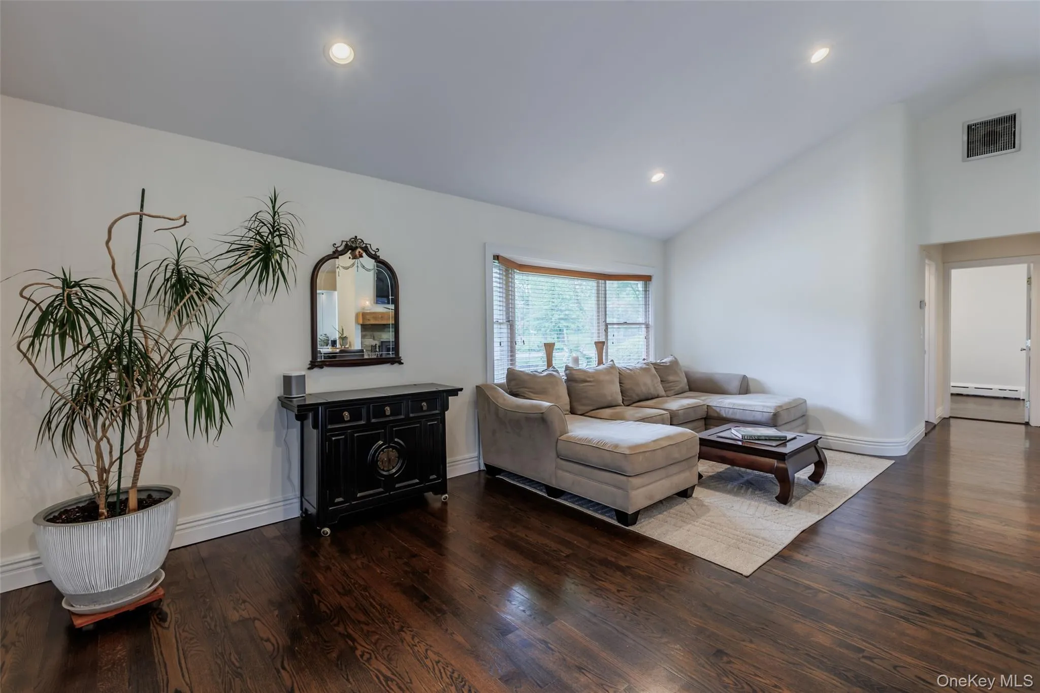 7 Longacre Drive, Huntington, NY, 3 Bedrooms Bedrooms, 8 Rooms Rooms,2 BathroomsBathrooms,Residential Sale,For Rent,Longacre,0,1002793 7 Longacre Drive, Huntington, NY, 3 Bedrooms Bedrooms, 8 Rooms Rooms,2 BathroomsBathrooms,Residential Sale,For Rent,Longacre,0,1002793