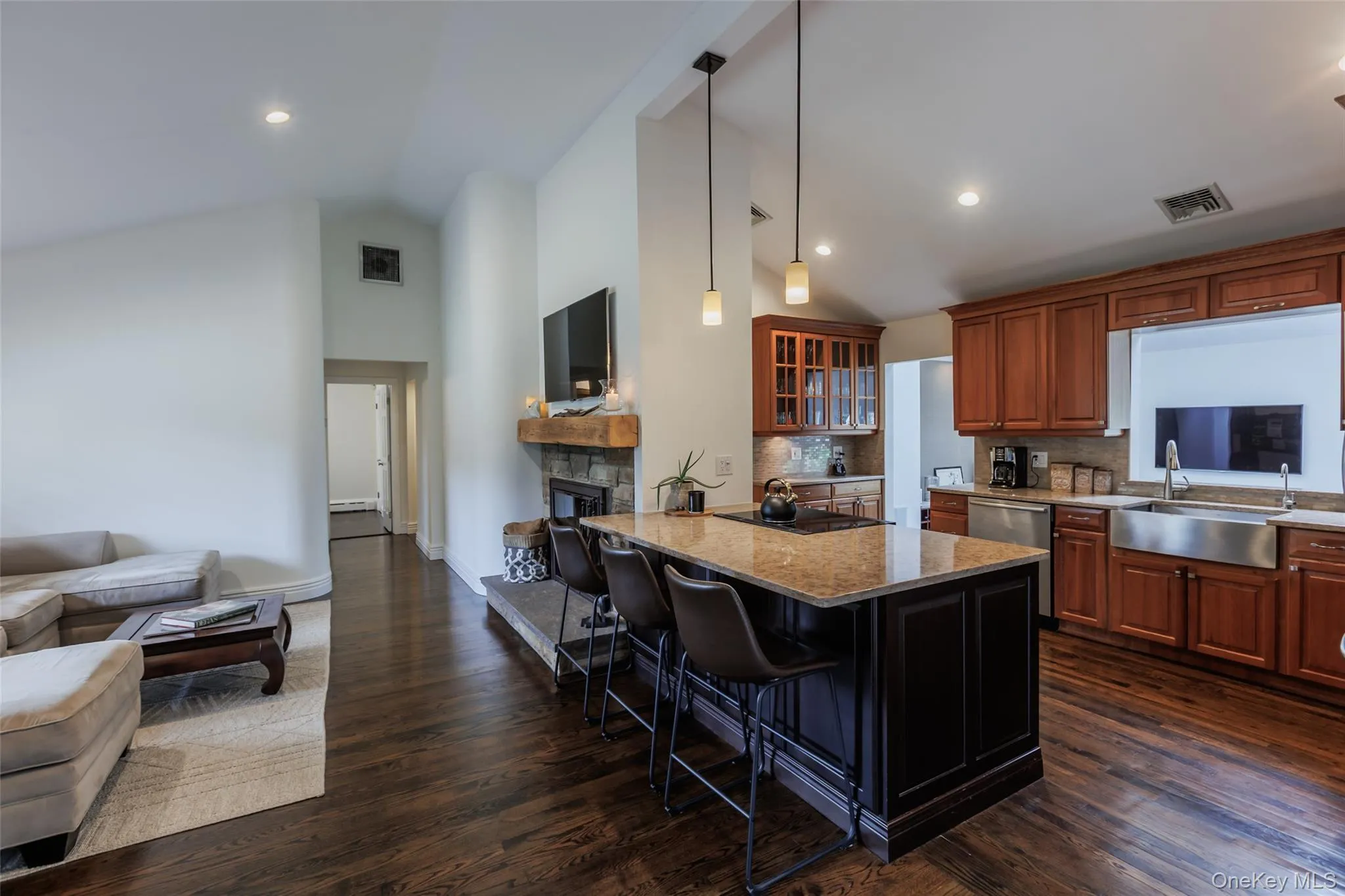 7 Longacre Drive, Huntington, NY, 3 Bedrooms Bedrooms, 8 Rooms Rooms,2 BathroomsBathrooms,Residential Sale,For Rent,Longacre,0,1002793 7 Longacre Drive, Huntington, NY, 3 Bedrooms Bedrooms, 8 Rooms Rooms,2 BathroomsBathrooms,Residential Sale,For Rent,Longacre,0,1002793