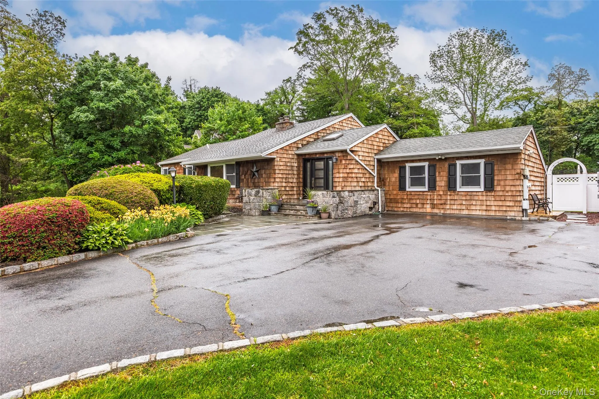 7 Longacre Drive, Huntington, NY, 3 Bedrooms Bedrooms, 8 Rooms Rooms,2 BathroomsBathrooms,Residential Sale,For Rent,Longacre,0,1002793 7 Longacre Drive, Huntington, NY, 3 Bedrooms Bedrooms, 8 Rooms Rooms,2 BathroomsBathrooms,Residential Sale,For Rent,Longacre,0,1002793
