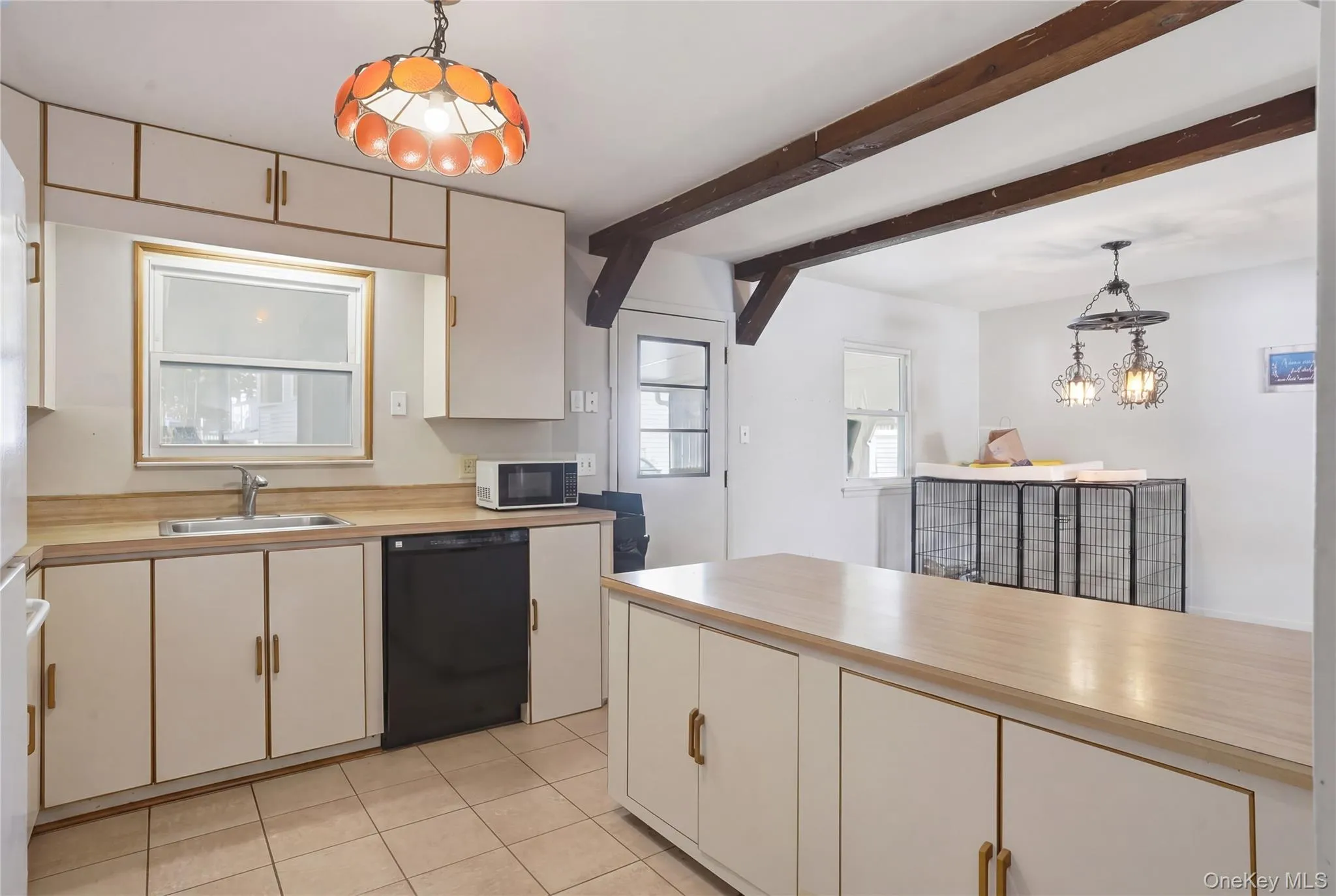 70 Phillips Street, Beacon, NY, 4 Bedrooms Bedrooms, 8 Rooms Rooms,2 BathroomsBathrooms,Residential Sale,For Rent,Phillips,0,1002797 70 Phillips Street, Beacon, NY, 4 Bedrooms Bedrooms, 8 Rooms Rooms,2 BathroomsBathrooms,Residential Sale,For Rent,Phillips,0,1002797