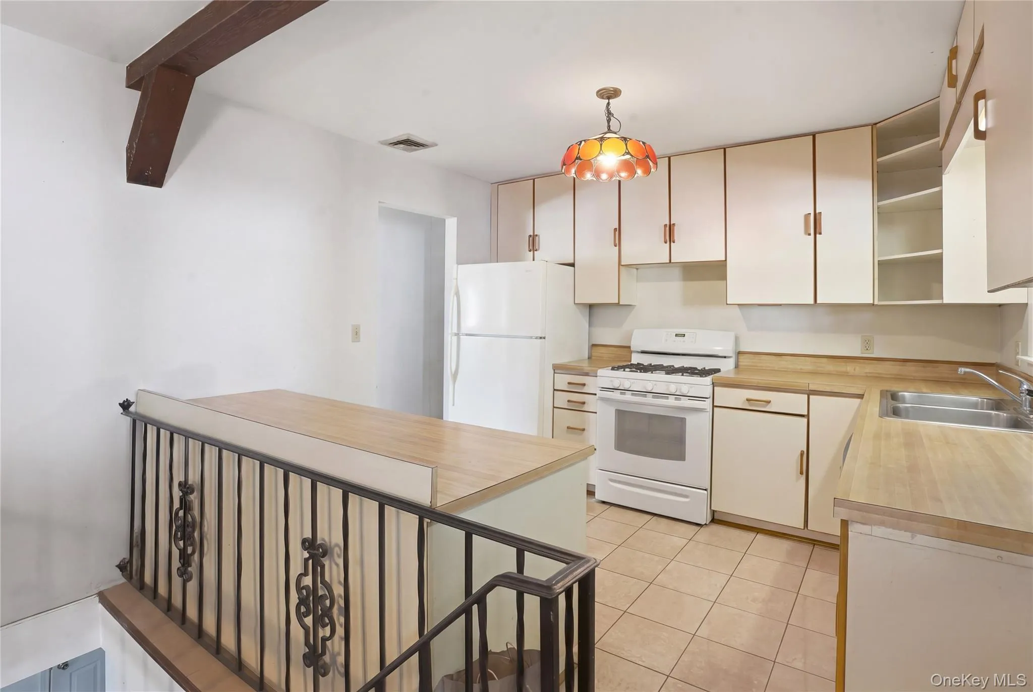 70 Phillips Street, Beacon, NY, 4 Bedrooms Bedrooms, 8 Rooms Rooms,2 BathroomsBathrooms,Residential Sale,For Rent,Phillips,0,1002797 70 Phillips Street, Beacon, NY, 4 Bedrooms Bedrooms, 8 Rooms Rooms,2 BathroomsBathrooms,Residential Sale,For Rent,Phillips,0,1002797