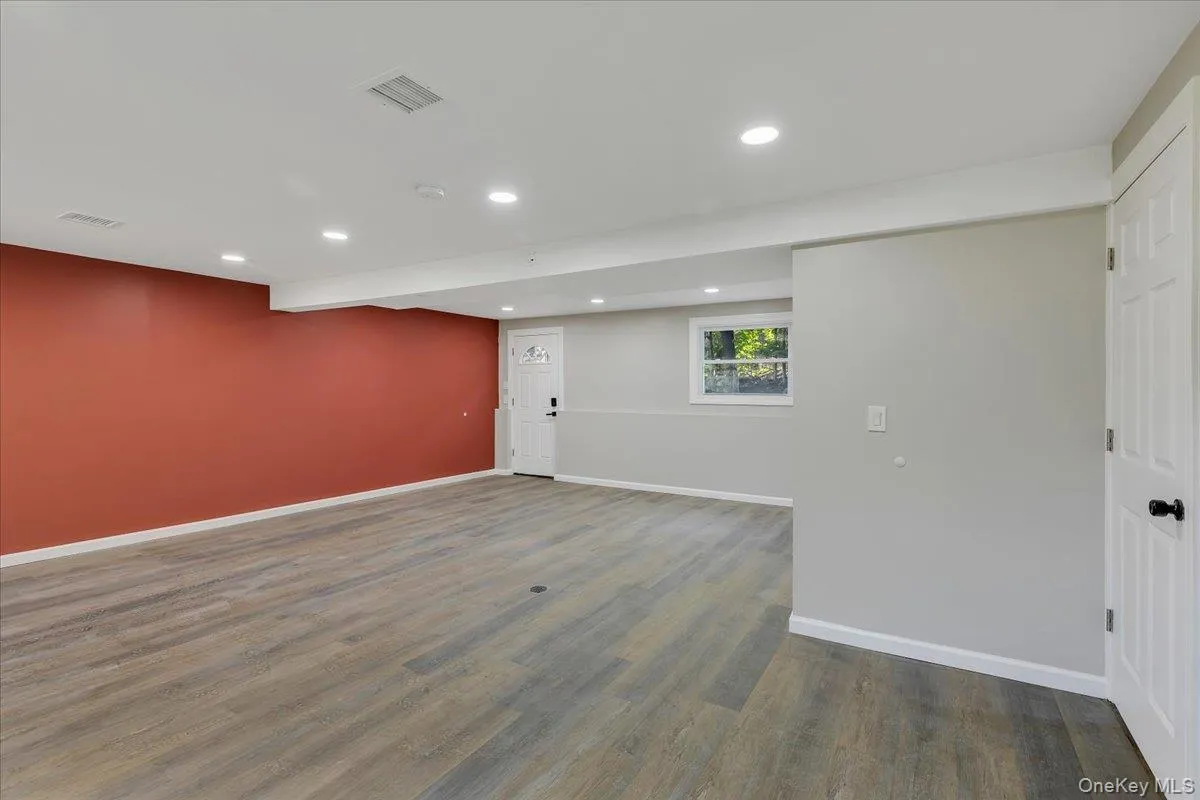 513 Canada Street, Lake George, NY, 4 Bedrooms Bedrooms, 10 Rooms Rooms,2 BathroomsBathrooms,Residential Sale,For Rent,Canada,0,1002811 513 Canada Street, Lake George, NY, 4 Bedrooms Bedrooms, 10 Rooms Rooms,2 BathroomsBathrooms,Residential Sale,For Rent,Canada,0,1002811