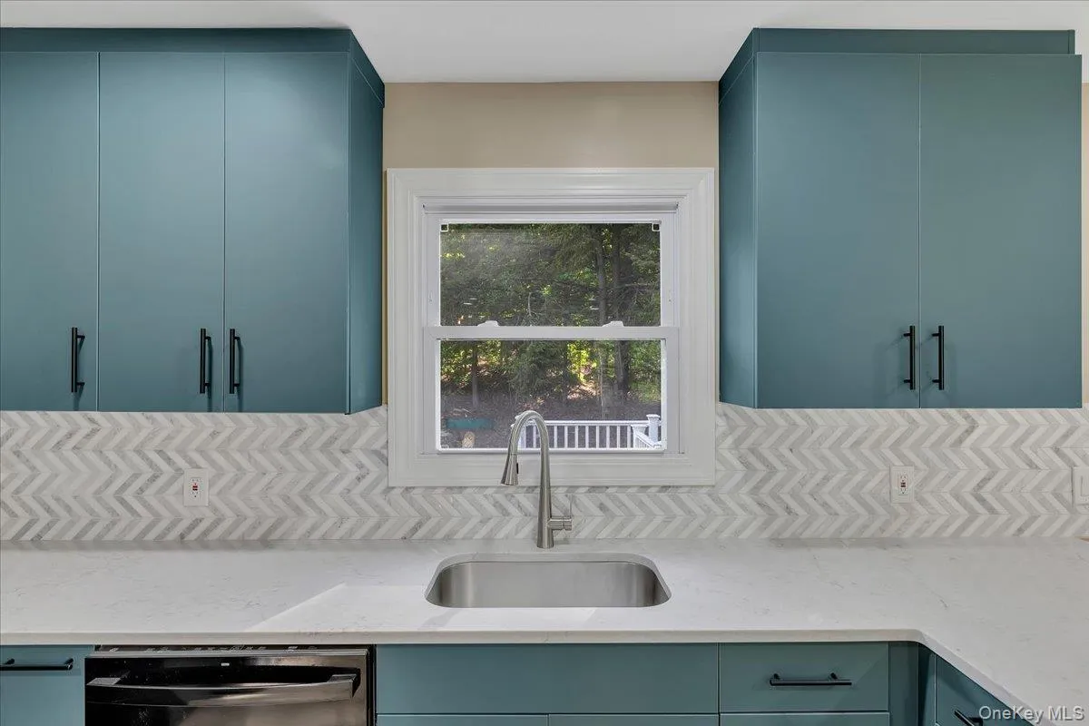513 Canada Street, Lake George, NY, 4 Bedrooms Bedrooms, 10 Rooms Rooms,2 BathroomsBathrooms,Residential Sale,For Rent,Canada,0,1002811 513 Canada Street, Lake George, NY, 4 Bedrooms Bedrooms, 10 Rooms Rooms,2 BathroomsBathrooms,Residential Sale,For Rent,Canada,0,1002811