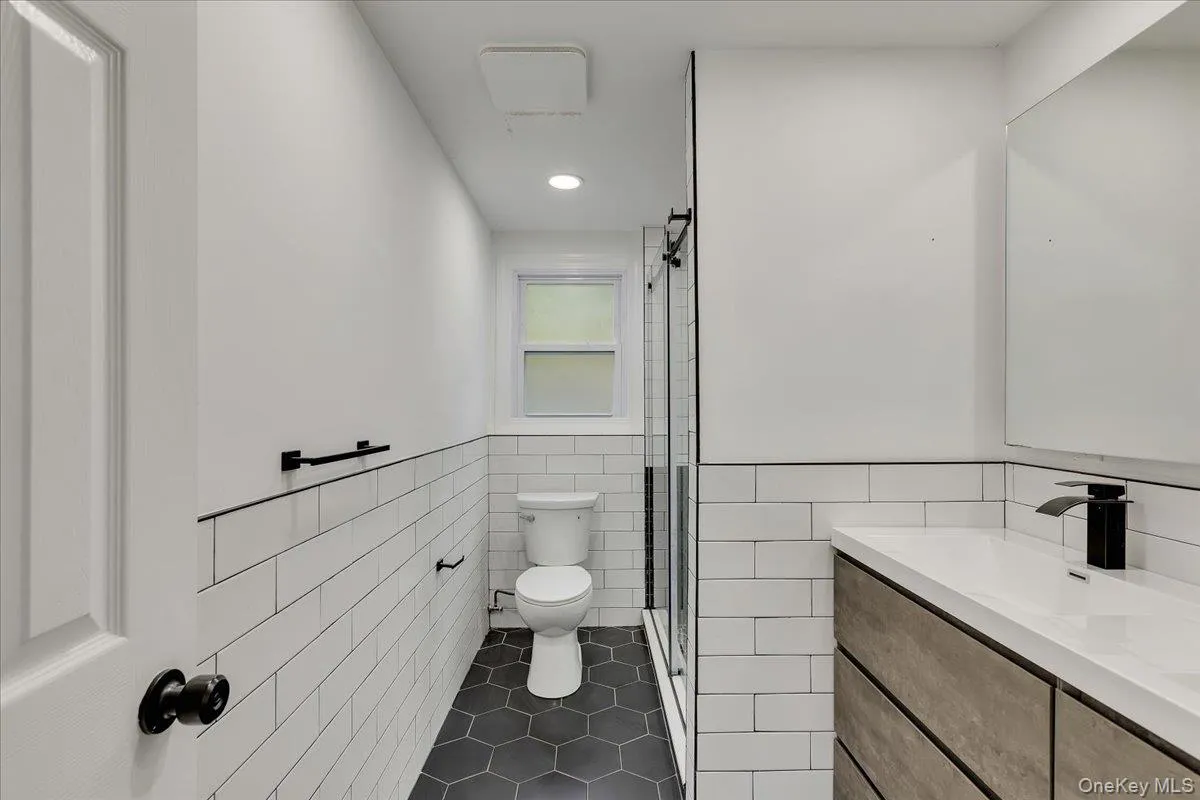 513 Canada Street, Lake George, NY, 4 Bedrooms Bedrooms, 10 Rooms Rooms,2 BathroomsBathrooms,Residential Sale,For Rent,Canada,0,1002811 513 Canada Street, Lake George, NY, 4 Bedrooms Bedrooms, 10 Rooms Rooms,2 BathroomsBathrooms,Residential Sale,For Rent,Canada,0,1002811