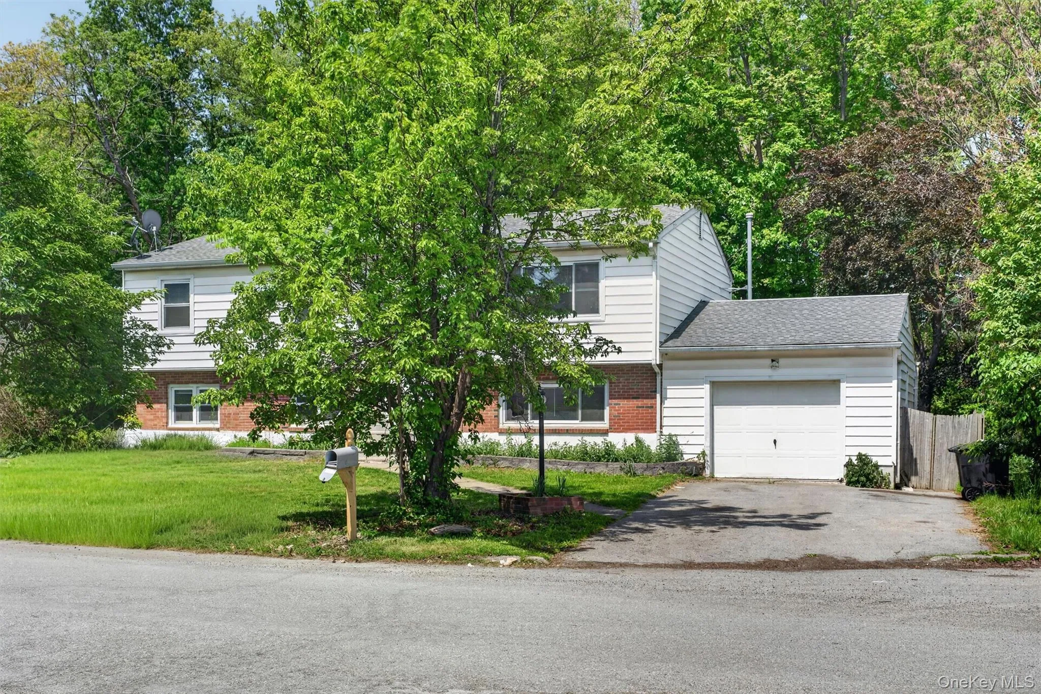 129 Vails Gate Heights Drive, New Windsor, NY, 3 Bedrooms Bedrooms, 10 Rooms Rooms,2 BathroomsBathrooms,Residential Sale,For Rent,Vails Gate Heights,0,1002813 129 Vails Gate Heights Drive, New Windsor, NY, 3 Bedrooms Bedrooms, 10 Rooms Rooms,2 BathroomsBathrooms,Residential Sale,For Rent,Vails Gate Heights,0,1002813