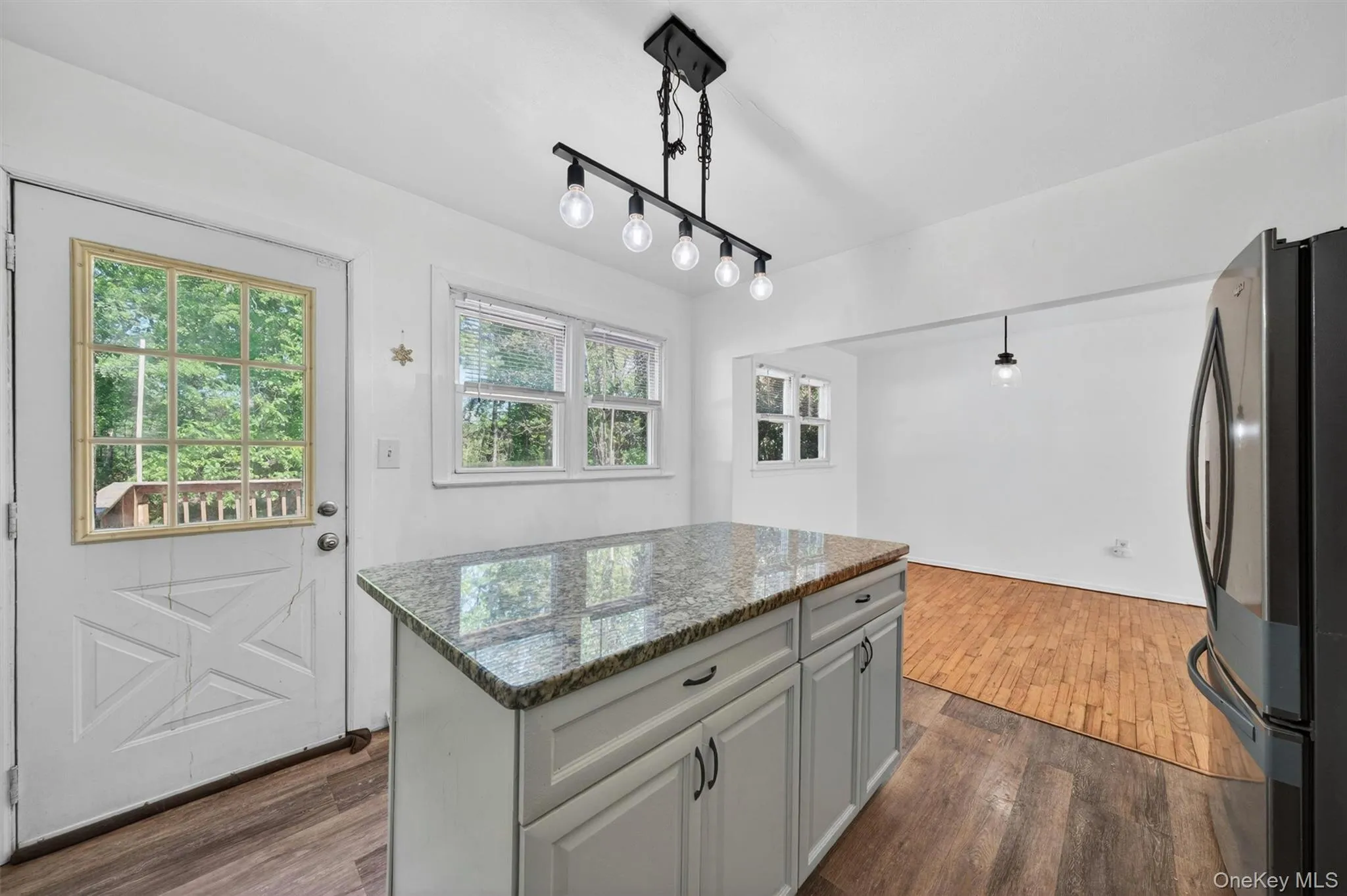 129 Vails Gate Heights Drive, New Windsor, NY, 3 Bedrooms Bedrooms, 10 Rooms Rooms,2 BathroomsBathrooms,Residential Sale,For Rent,Vails Gate Heights,0,1002813 129 Vails Gate Heights Drive, New Windsor, NY, 3 Bedrooms Bedrooms, 10 Rooms Rooms,2 BathroomsBathrooms,Residential Sale,For Rent,Vails Gate Heights,0,1002813