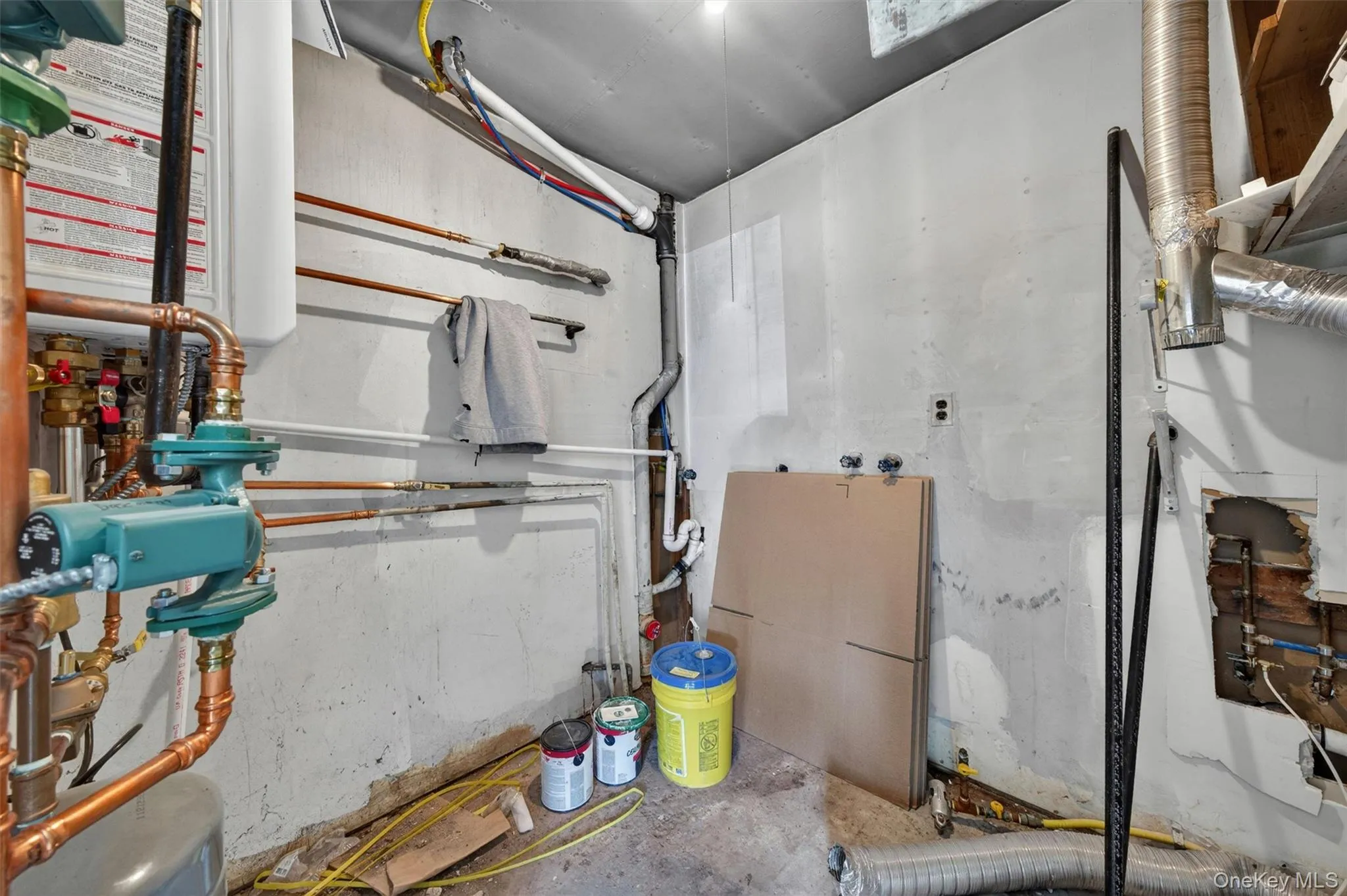 129 Vails Gate Heights Drive, New Windsor, NY, 3 Bedrooms Bedrooms, 10 Rooms Rooms,2 BathroomsBathrooms,Residential Sale,For Rent,Vails Gate Heights,0,1002813 129 Vails Gate Heights Drive, New Windsor, NY, 3 Bedrooms Bedrooms, 10 Rooms Rooms,2 BathroomsBathrooms,Residential Sale,For Rent,Vails Gate Heights,0,1002813