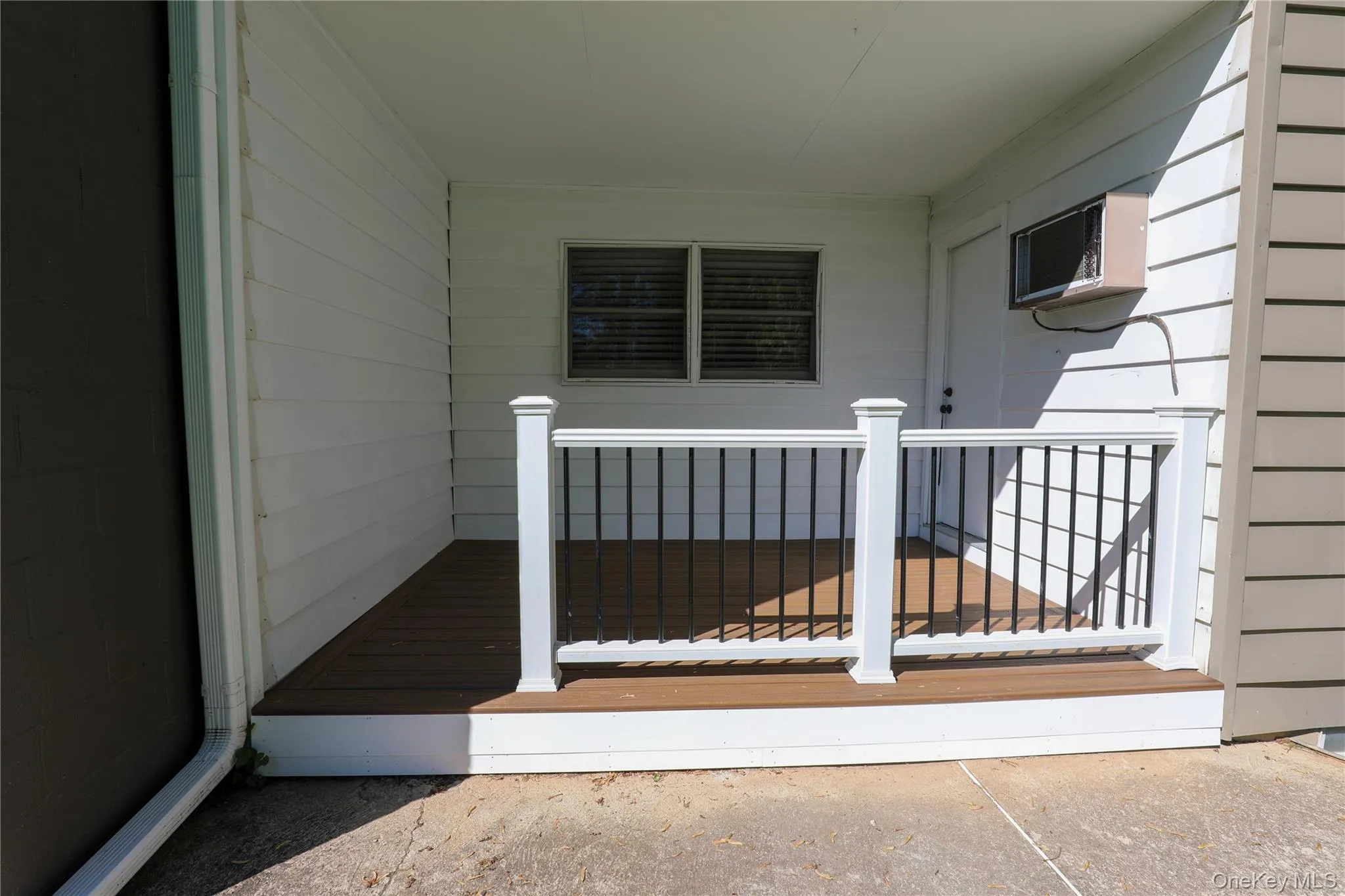 5 Simmons Street, Saugerties, NY, 1 Bedroom Bedrooms, 3 Rooms Rooms,1 BathroomBathrooms,Residential Lease,For Rent,Simmons,0,1002815 5 Simmons Street, Saugerties, NY, 1 Bedroom Bedrooms, 3 Rooms Rooms,1 BathroomBathrooms,Residential Lease,For Rent,Simmons,0,1002815