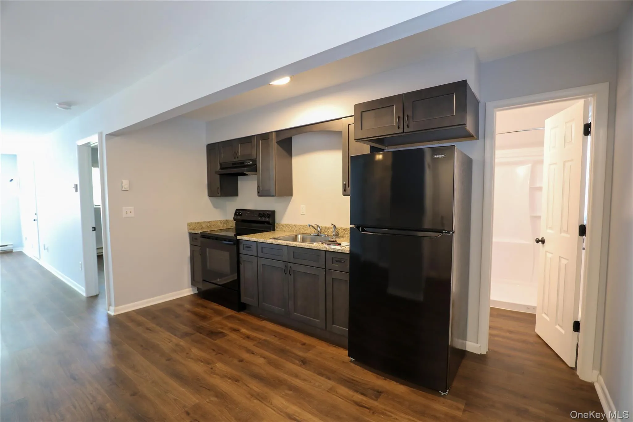 5 Simmons Street, Saugerties, NY, 1 Bedroom Bedrooms, 3 Rooms Rooms,1 BathroomBathrooms,Residential Lease,For Rent,Simmons,0,1002815 5 Simmons Street, Saugerties, NY, 1 Bedroom Bedrooms, 3 Rooms Rooms,1 BathroomBathrooms,Residential Lease,For Rent,Simmons,0,1002815
