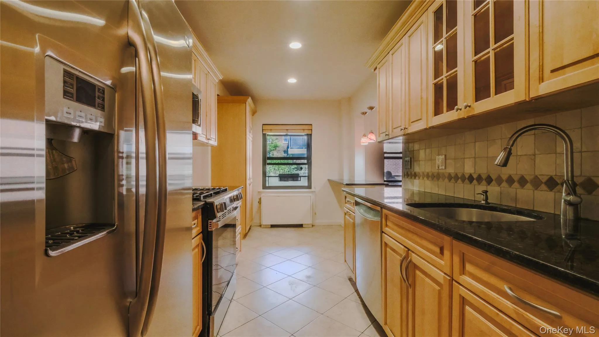 20 Canterbury Road, North Hempstead, NY, 2 Bedrooms Bedrooms, 5 Rooms Rooms,2 BathroomsBathrooms,Residential,For Rent,Canterbury,0,1002818 20 Canterbury Road, North Hempstead, NY, 2 Bedrooms Bedrooms, 5 Rooms Rooms,2 BathroomsBathrooms,Residential,For Rent,Canterbury,0,1002818