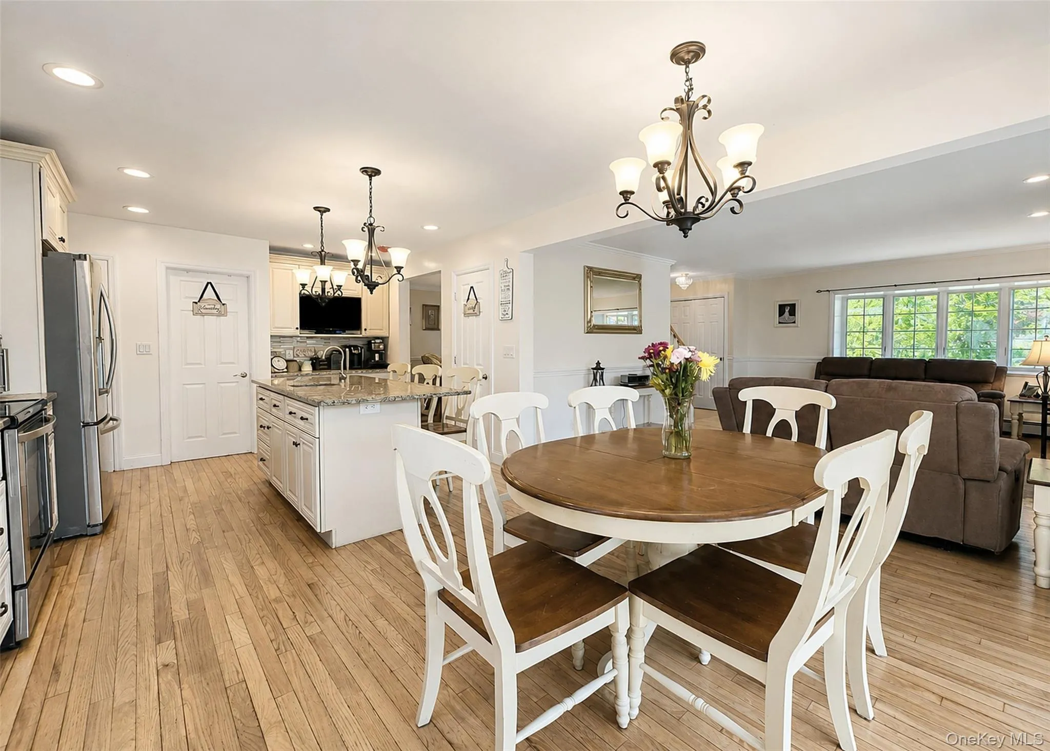 30 Park Avenue, Brookhaven, NY, 4 Bedrooms Bedrooms, 8 Rooms Rooms,2 BathroomsBathrooms,Residential,For Rent,Park,0,1002824 30 Park Avenue, Brookhaven, NY, 4 Bedrooms Bedrooms, 8 Rooms Rooms,2 BathroomsBathrooms,Residential,For Rent,Park,0,1002824