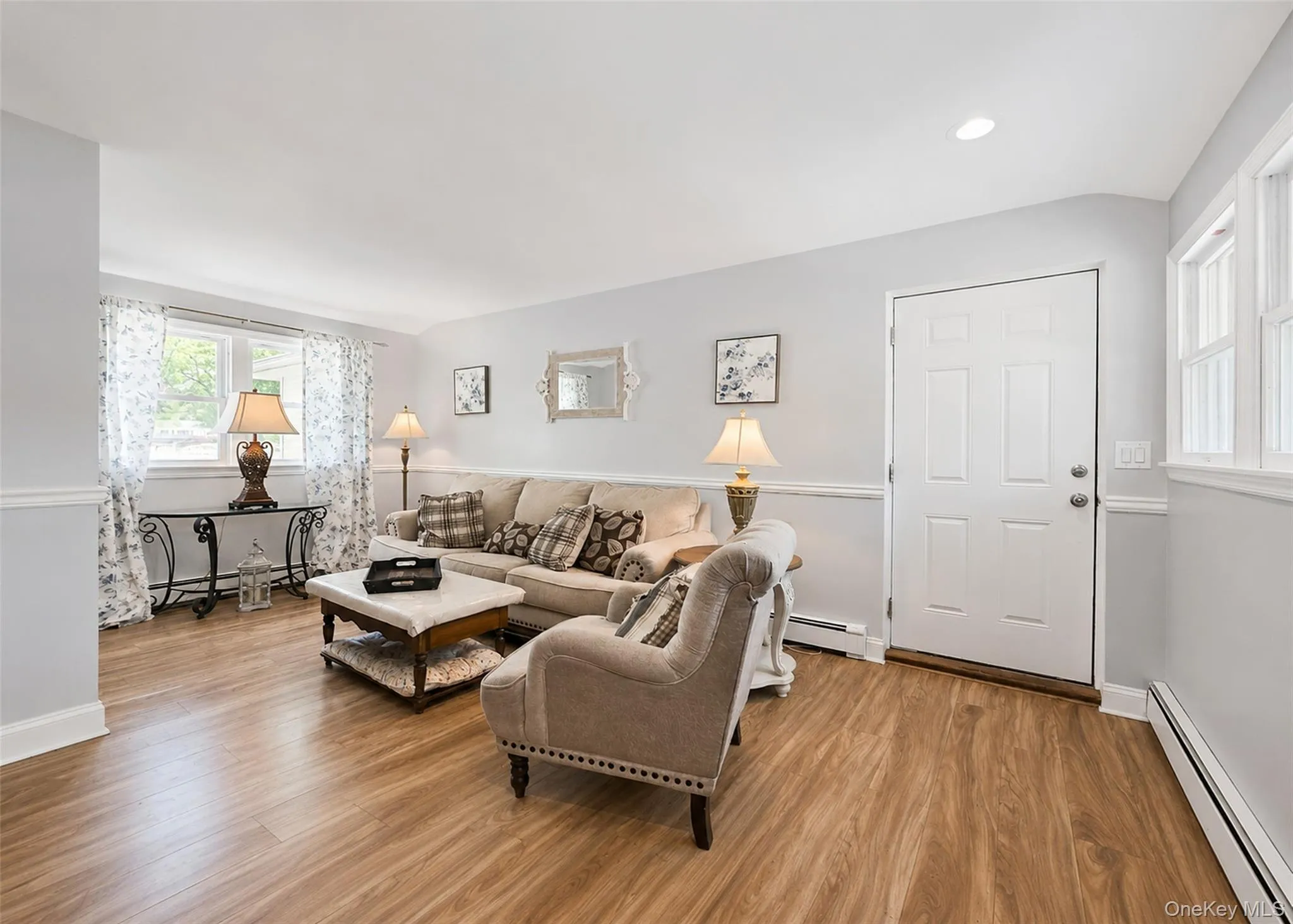 30 Park Avenue, Brookhaven, NY, 4 Bedrooms Bedrooms, 8 Rooms Rooms,2 BathroomsBathrooms,Residential,For Rent,Park,0,1002824 30 Park Avenue, Brookhaven, NY, 4 Bedrooms Bedrooms, 8 Rooms Rooms,2 BathroomsBathrooms,Residential,For Rent,Park,0,1002824