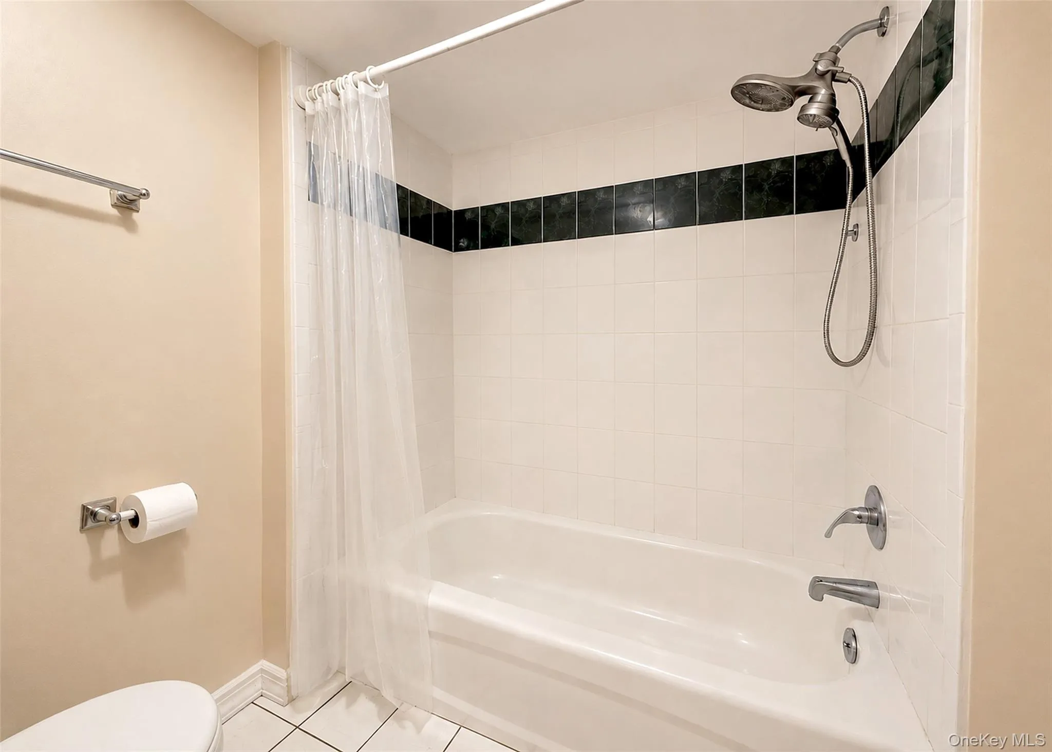 30 Park Avenue, Brookhaven, NY, 4 Bedrooms Bedrooms, 8 Rooms Rooms,2 BathroomsBathrooms,Residential,For Rent,Park,0,1002824 30 Park Avenue, Brookhaven, NY, 4 Bedrooms Bedrooms, 8 Rooms Rooms,2 BathroomsBathrooms,Residential,For Rent,Park,0,1002824