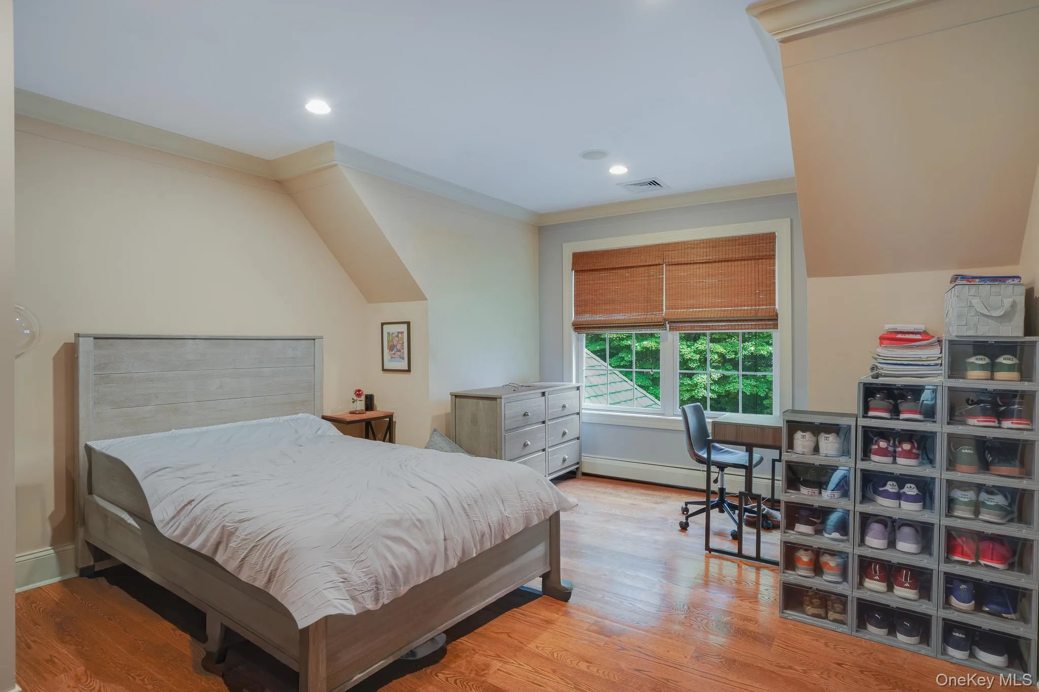 Bedroom Bedroom