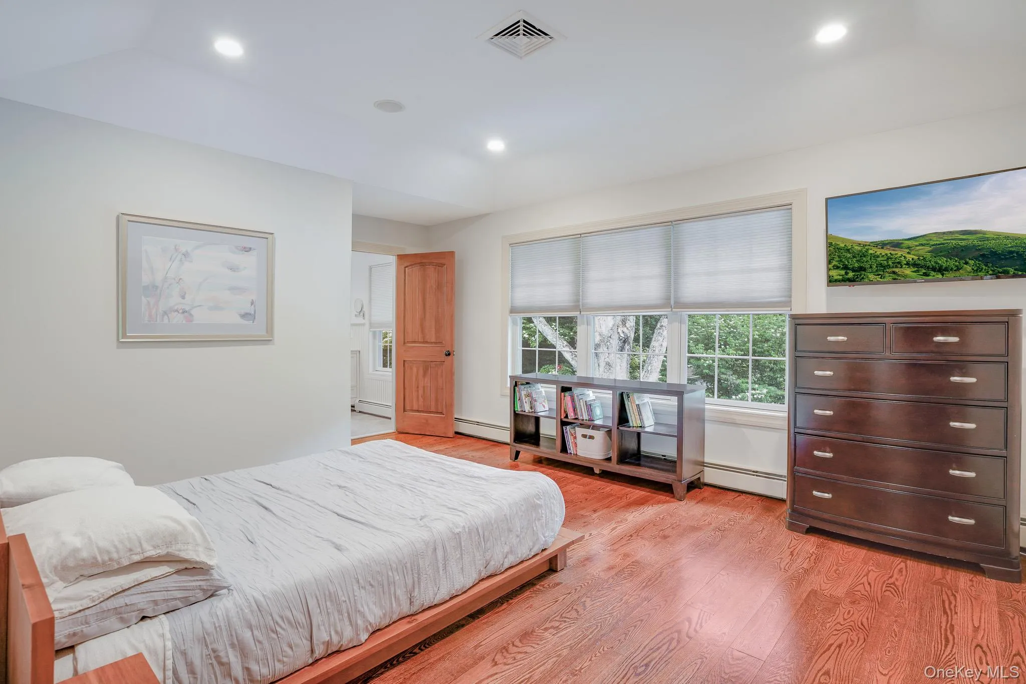 Bedroom Bedroom