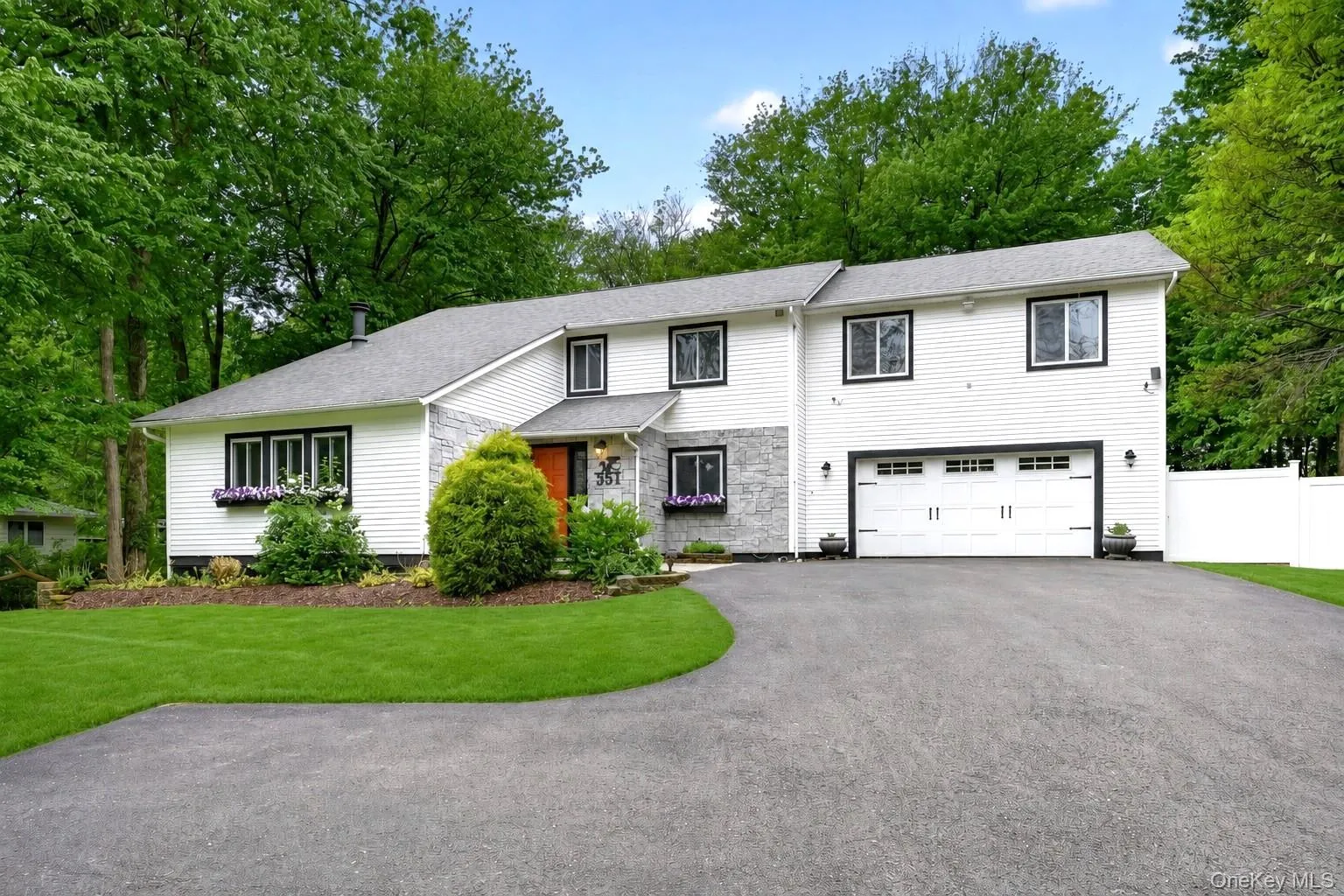 351 Jackson Avenue, New Windsor, NY, 3 Bedrooms Bedrooms, 10 Rooms Rooms,3 BathroomsBathrooms,Residential,For Rent,Jackson,0,1002827 351 Jackson Avenue, New Windsor, NY, 3 Bedrooms Bedrooms, 10 Rooms Rooms,3 BathroomsBathrooms,Residential,For Rent,Jackson,0,1002827