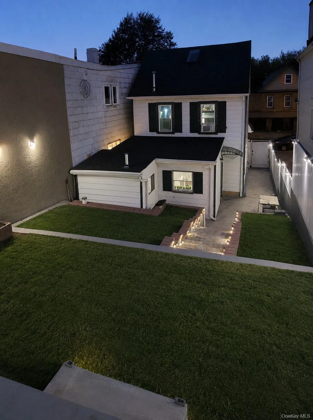 11 Van Tuyl Street, New York, NY, 4 Bedrooms Bedrooms, 6 Rooms Rooms,2 BathroomsBathrooms,Residential,For Rent,Van Tuyl,0,1002830 11 Van Tuyl Street, New York, NY, 4 Bedrooms Bedrooms, 6 Rooms Rooms,2 BathroomsBathrooms,Residential,For Rent,Van Tuyl,0,1002830