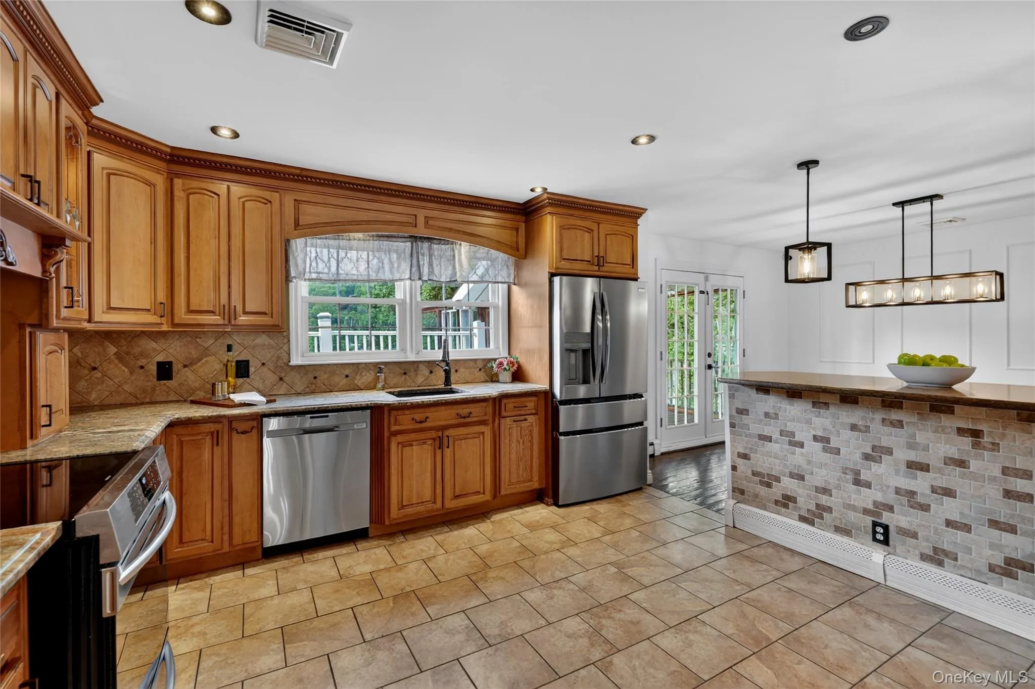585 Bedford Road, Mount Pleasant, NY, 3 Bedrooms Bedrooms, 11 Rooms Rooms,2 BathroomsBathrooms,Residential,For Rent,Bedford,0,1002832 585 Bedford Road, Mount Pleasant, NY, 3 Bedrooms Bedrooms, 11 Rooms Rooms,2 BathroomsBathrooms,Residential,For Rent,Bedford,0,1002832