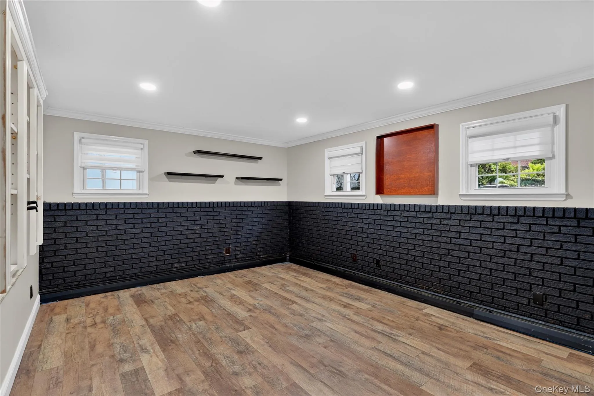 585 Bedford Road, Mount Pleasant, NY, 3 Bedrooms Bedrooms, 11 Rooms Rooms,2 BathroomsBathrooms,Residential,For Rent,Bedford,0,1002832 585 Bedford Road, Mount Pleasant, NY, 3 Bedrooms Bedrooms, 11 Rooms Rooms,2 BathroomsBathrooms,Residential,For Rent,Bedford,0,1002832