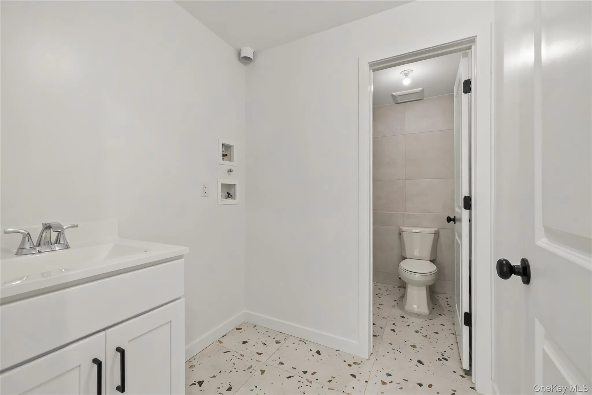 37 Ewing Avenue, Ramapo, NY, 8 Bedrooms Bedrooms, 10 Rooms Rooms,5 BathroomsBathrooms,Residential,For Rent,Ewing,0,1002834 37 Ewing Avenue, Ramapo, NY, 8 Bedrooms Bedrooms, 10 Rooms Rooms,5 BathroomsBathrooms,Residential,For Rent,Ewing,0,1002834