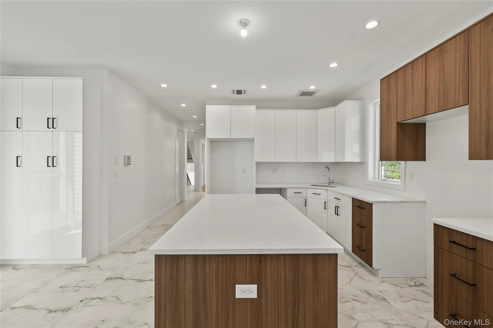 37 Ewing Avenue, Ramapo, NY, 8 Bedrooms Bedrooms, 10 Rooms Rooms,5 BathroomsBathrooms,Residential,For Rent,Ewing,0,1002834 37 Ewing Avenue, Ramapo, NY, 8 Bedrooms Bedrooms, 10 Rooms Rooms,5 BathroomsBathrooms,Residential,For Rent,Ewing,0,1002834