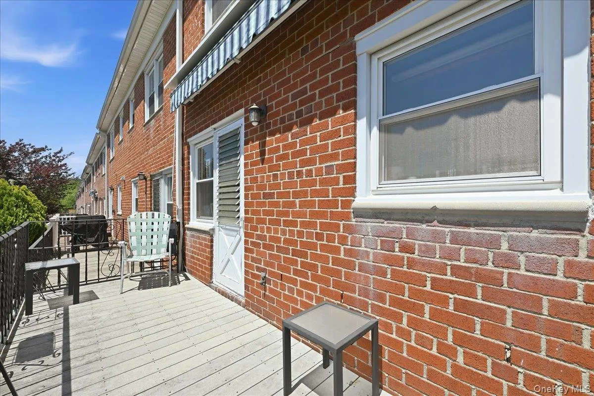 6369 Douglaston Parkway, New York, NY, 3 Bedrooms Bedrooms, 6 Rooms Rooms,1 BathroomBathrooms,Residential,For Rent,Douglaston,0,1002837 6369 Douglaston Parkway, New York, NY, 3 Bedrooms Bedrooms, 6 Rooms Rooms,1 BathroomBathrooms,Residential,For Rent,Douglaston,0,1002837