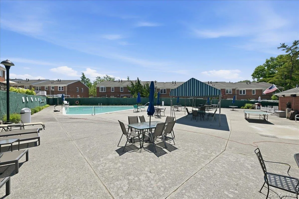 6369 Douglaston Parkway, New York, NY, 3 Bedrooms Bedrooms, 6 Rooms Rooms,1 BathroomBathrooms,Residential,For Rent,Douglaston,0,1002837 6369 Douglaston Parkway, New York, NY, 3 Bedrooms Bedrooms, 6 Rooms Rooms,1 BathroomBathrooms,Residential,For Rent,Douglaston,0,1002837