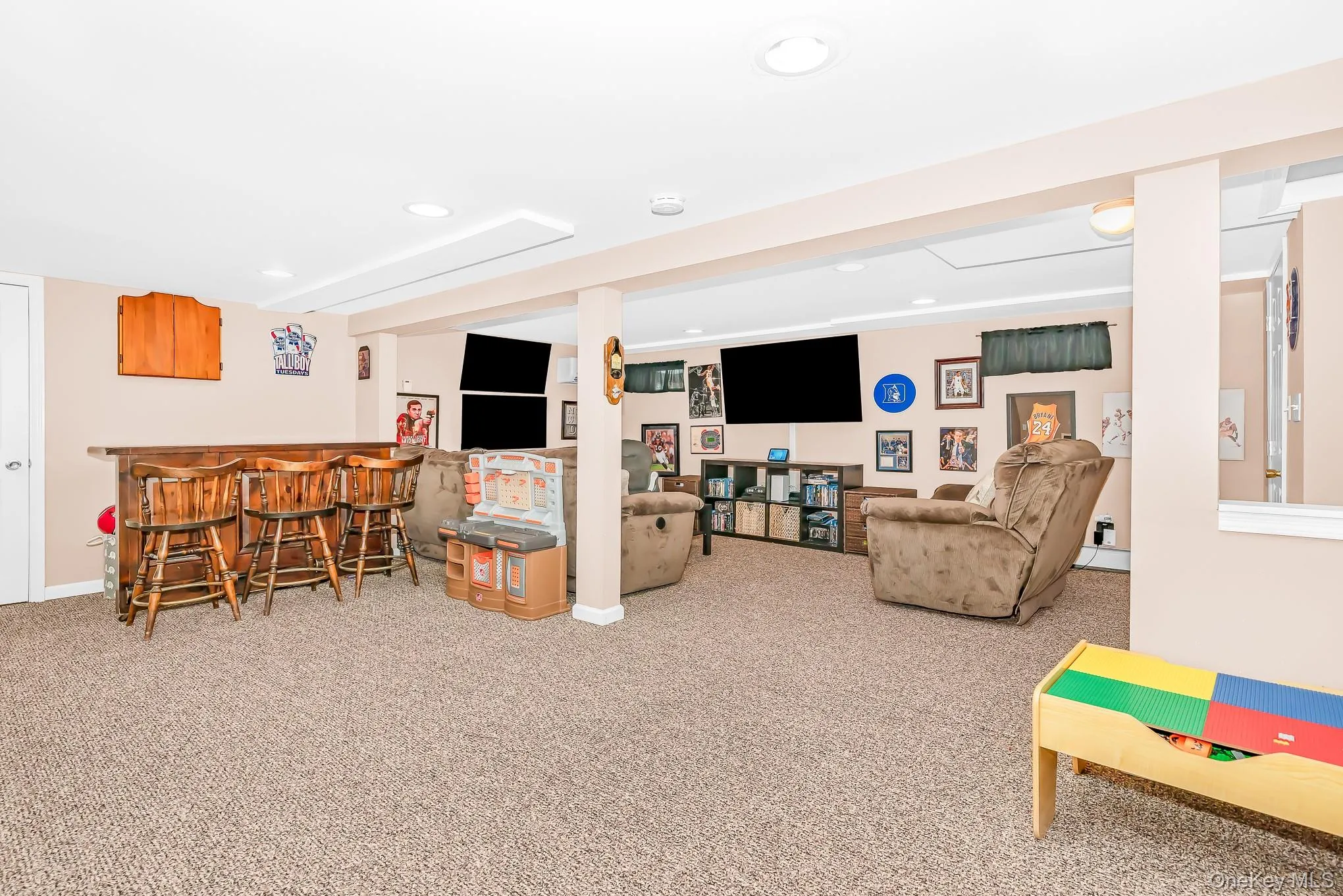 505 Lariat Lane, Oyster Bay, NY, 3 Bedrooms Bedrooms, 6 Rooms Rooms,1 BathroomBathrooms,Residential,For Rent,Lariat,0,1002843 505 Lariat Lane, Oyster Bay, NY, 3 Bedrooms Bedrooms, 6 Rooms Rooms,1 BathroomBathrooms,Residential,For Rent,Lariat,0,1002843