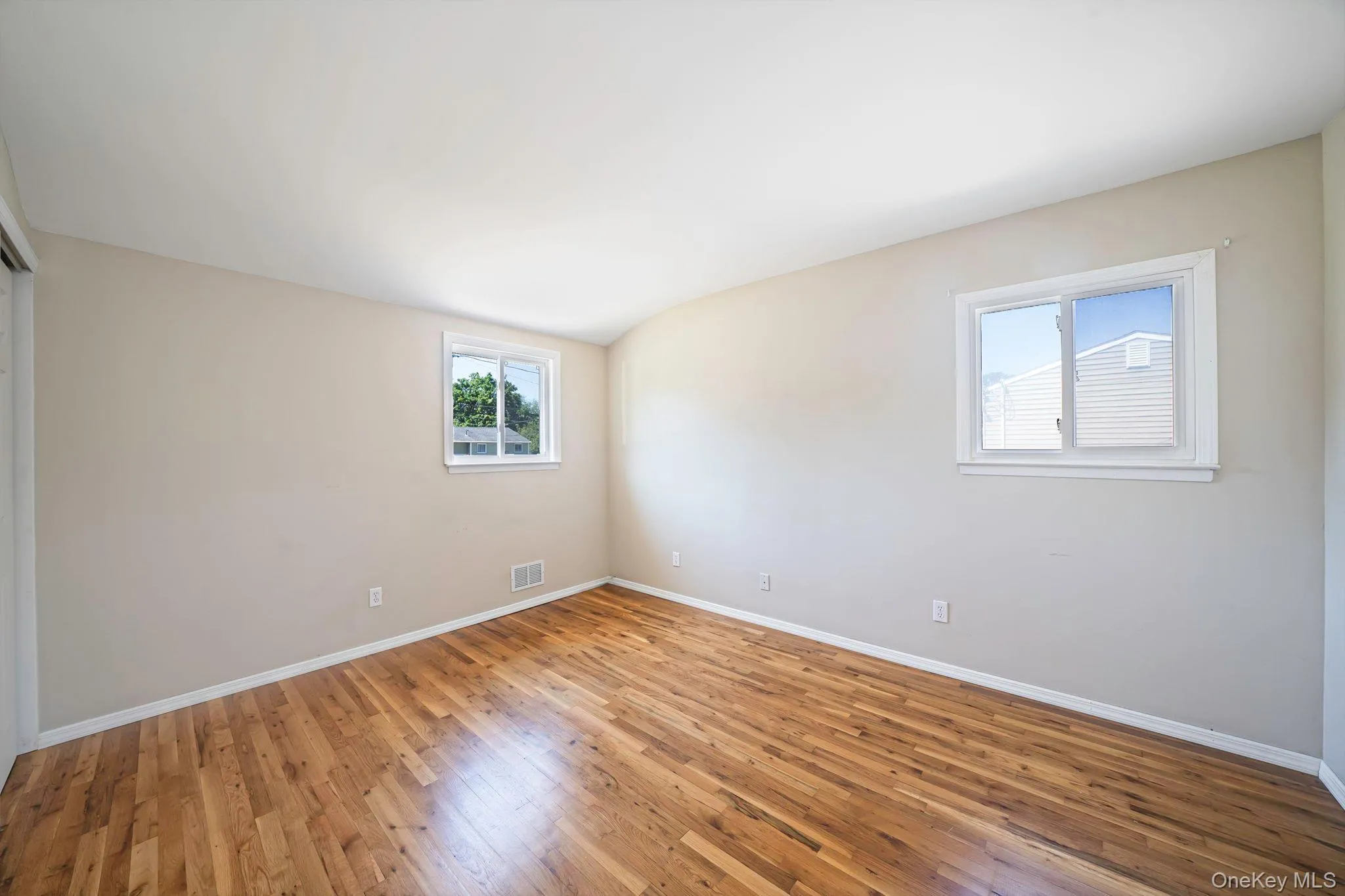 7 Berkeley Avenue, Brookhaven, NY, 3 Bedrooms Bedrooms, 8 Rooms Rooms,2 BathroomsBathrooms,Residential,For Rent,Berkeley,0,1002844 7 Berkeley Avenue, Brookhaven, NY, 3 Bedrooms Bedrooms, 8 Rooms Rooms,2 BathroomsBathrooms,Residential,For Rent,Berkeley,0,1002844