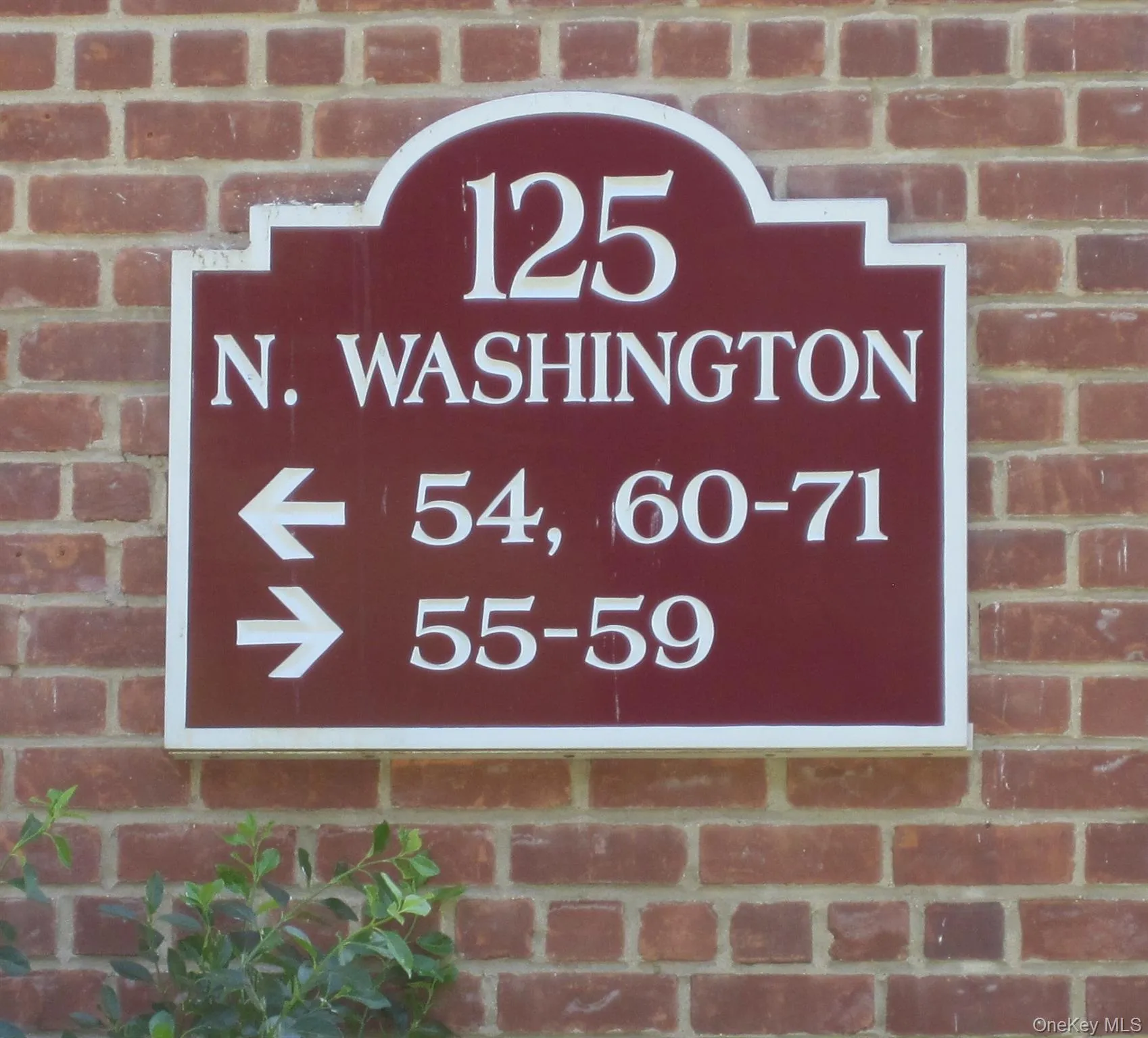 Sign clearly indication where the unit is located. Sign clearly indication where the unit is located.