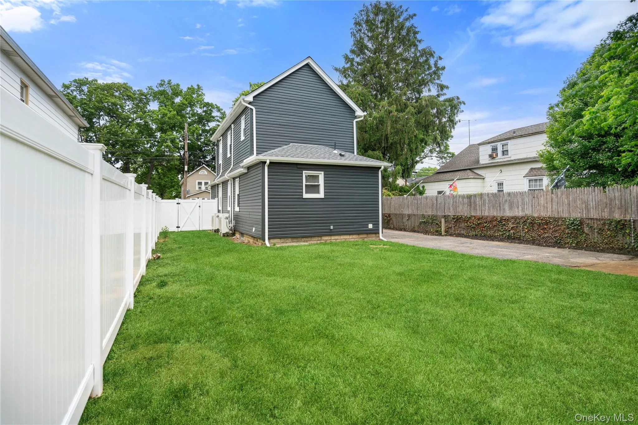 890 Kings Parkway, Hempstead, NY, 2 Bedrooms Bedrooms, 5 Rooms Rooms,2 BathroomsBathrooms,Residential,For Rent,Kings,0,1002849 890 Kings Parkway, Hempstead, NY, 2 Bedrooms Bedrooms, 5 Rooms Rooms,2 BathroomsBathrooms,Residential,For Rent,Kings,0,1002849