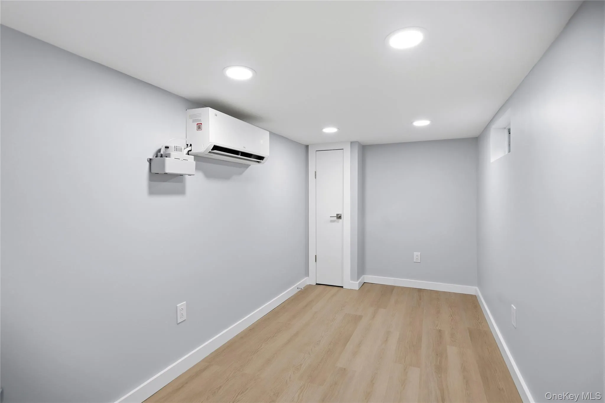 890 Kings Parkway, Hempstead, NY, 2 Bedrooms Bedrooms, 5 Rooms Rooms,2 BathroomsBathrooms,Residential,For Rent,Kings,0,1002849 890 Kings Parkway, Hempstead, NY, 2 Bedrooms Bedrooms, 5 Rooms Rooms,2 BathroomsBathrooms,Residential,For Rent,Kings,0,1002849