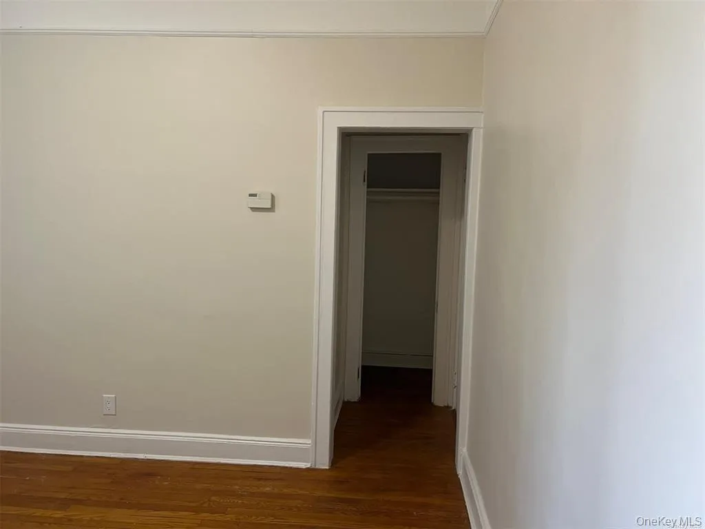 68 Jerusalem Avenue, Oyster Bay, NY, 1 Bedroom Bedrooms, 3 Rooms Rooms,1 BathroomBathrooms,Residential Lease,For Rent,Jerusalem,0,1002851 68 Jerusalem Avenue, Oyster Bay, NY, 1 Bedroom Bedrooms, 3 Rooms Rooms,1 BathroomBathrooms,Residential Lease,For Rent,Jerusalem,0,1002851