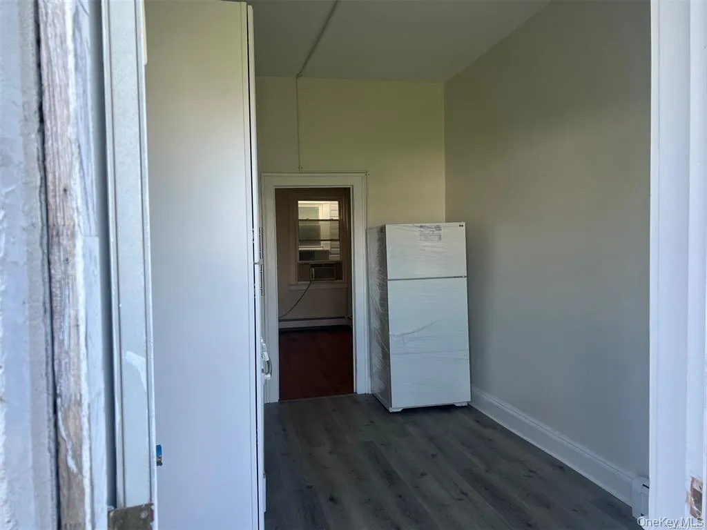 68 Jerusalem Avenue, Oyster Bay, NY, 1 Bedroom Bedrooms, 3 Rooms Rooms,1 BathroomBathrooms,Residential Lease,For Rent,Jerusalem,0,1002851 68 Jerusalem Avenue, Oyster Bay, NY, 1 Bedroom Bedrooms, 3 Rooms Rooms,1 BathroomBathrooms,Residential Lease,For Rent,Jerusalem,0,1002851