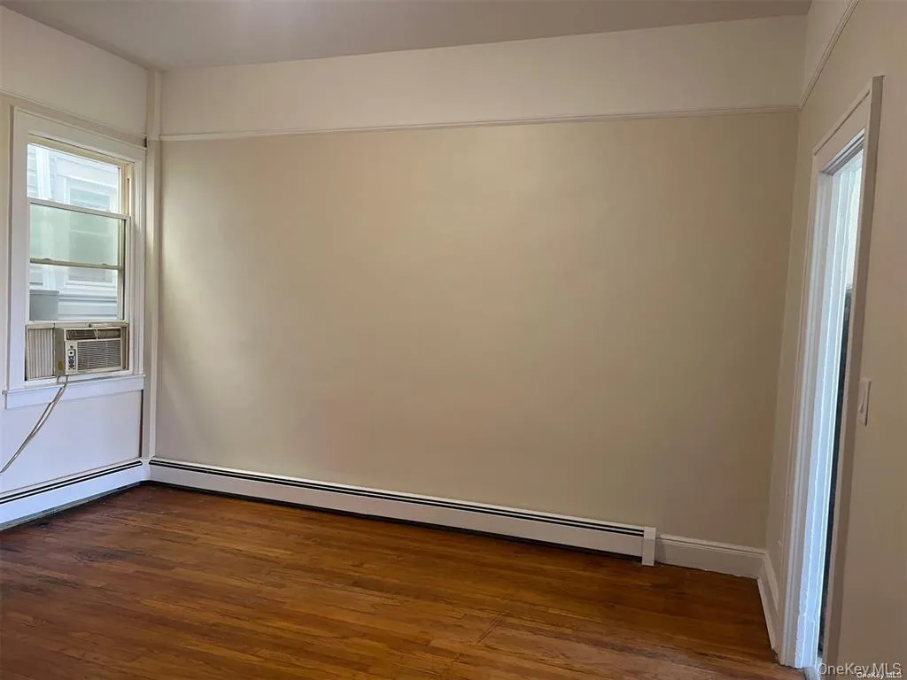 68 Jerusalem Avenue, Oyster Bay, NY, 1 Bedroom Bedrooms, 3 Rooms Rooms,1 BathroomBathrooms,Residential Lease,For Rent,Jerusalem,0,1002851 68 Jerusalem Avenue, Oyster Bay, NY, 1 Bedroom Bedrooms, 3 Rooms Rooms,1 BathroomBathrooms,Residential Lease,For Rent,Jerusalem,0,1002851