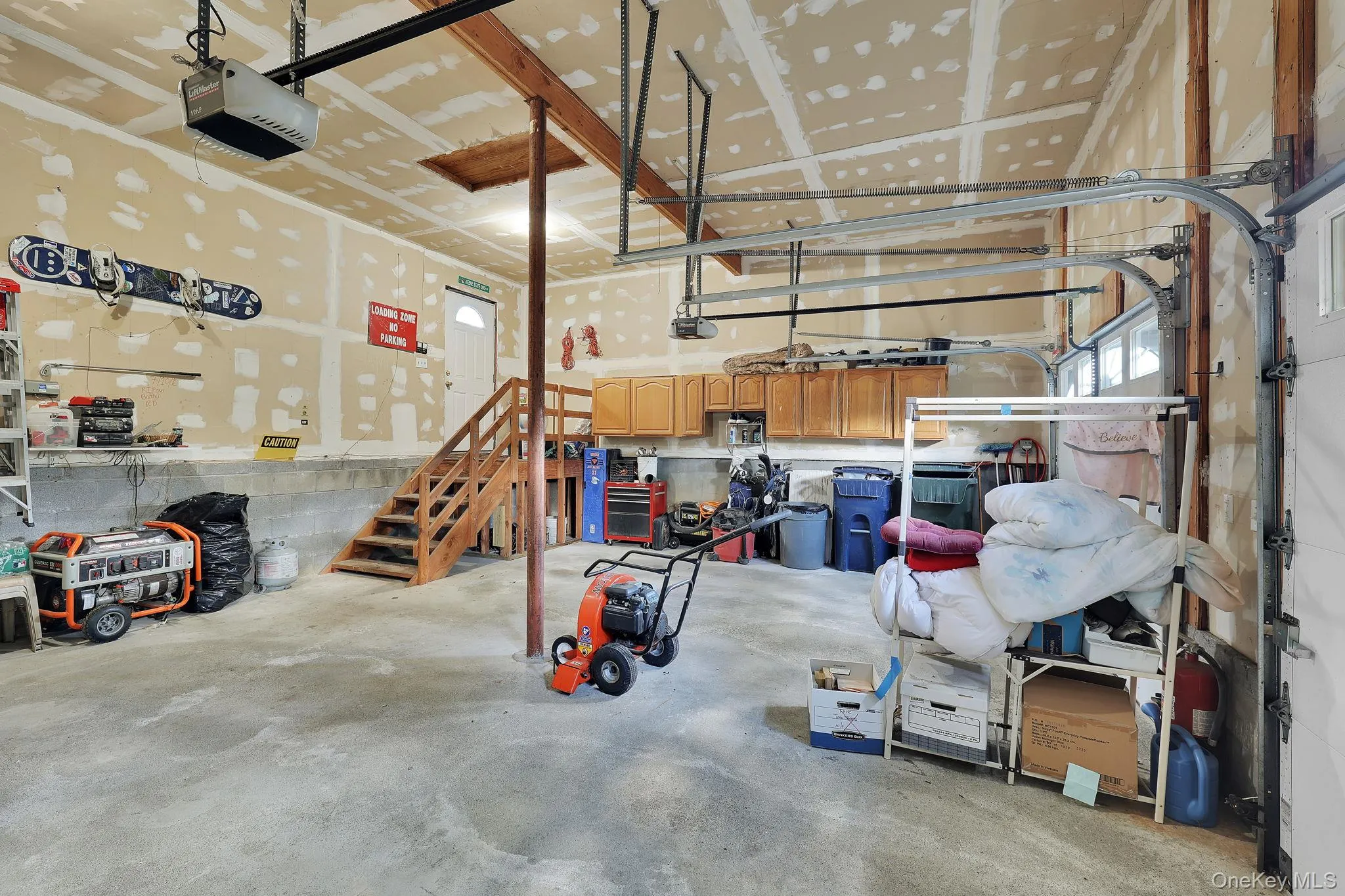 Garage Garage