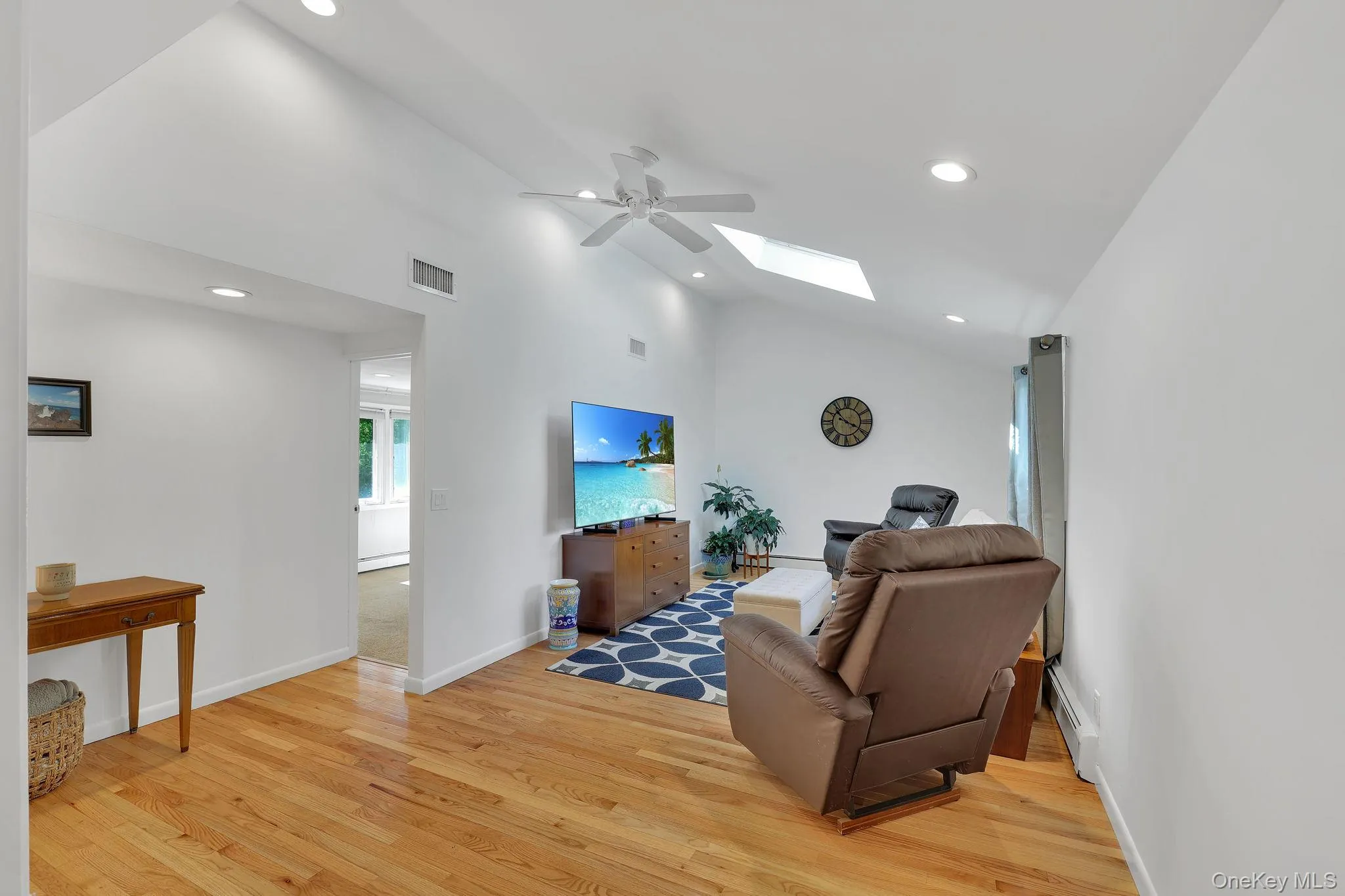 Family Room with Ceiling Fan Family Room with Ceiling Fan