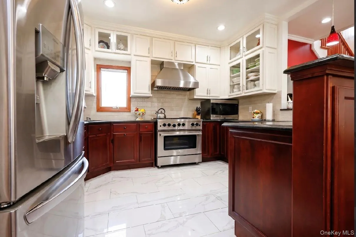 269-11 Union Turnpike, New York, NY, 4 Bedrooms Bedrooms, 11 Rooms Rooms,4 BathroomsBathrooms,Residential,For Rent,Union,0,1002854 269-11 Union Turnpike, New York, NY, 4 Bedrooms Bedrooms, 11 Rooms Rooms,4 BathroomsBathrooms,Residential,For Rent,Union,0,1002854