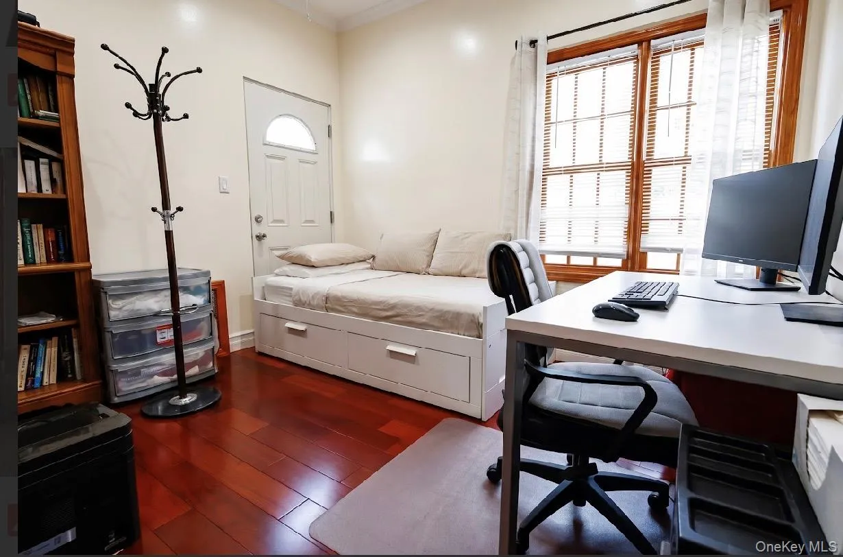 269-11 Union Turnpike, New York, NY, 4 Bedrooms Bedrooms, 11 Rooms Rooms,4 BathroomsBathrooms,Residential,For Rent,Union,0,1002854 269-11 Union Turnpike, New York, NY, 4 Bedrooms Bedrooms, 11 Rooms Rooms,4 BathroomsBathrooms,Residential,For Rent,Union,0,1002854