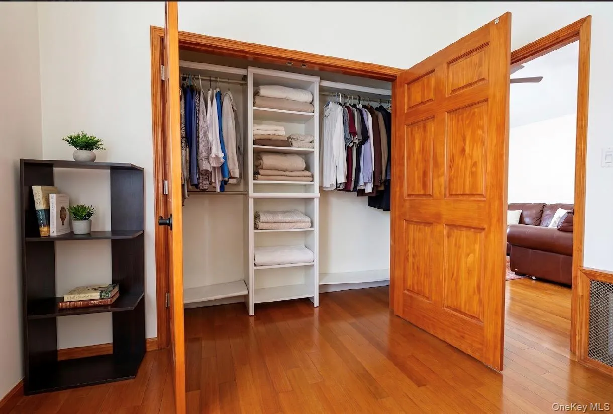 269-11 Union Turnpike, New York, NY, 4 Bedrooms Bedrooms, 11 Rooms Rooms,4 BathroomsBathrooms,Residential,For Rent,Union,0,1002854 269-11 Union Turnpike, New York, NY, 4 Bedrooms Bedrooms, 11 Rooms Rooms,4 BathroomsBathrooms,Residential,For Rent,Union,0,1002854