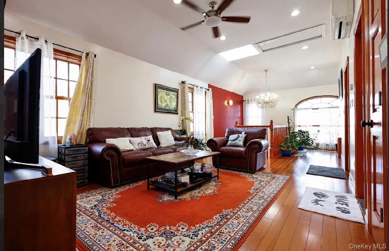 269-11 Union Turnpike, New York, NY, 4 Bedrooms Bedrooms, 11 Rooms Rooms,4 BathroomsBathrooms,Residential,For Rent,Union,0,1002854 269-11 Union Turnpike, New York, NY, 4 Bedrooms Bedrooms, 11 Rooms Rooms,4 BathroomsBathrooms,Residential,For Rent,Union,0,1002854
